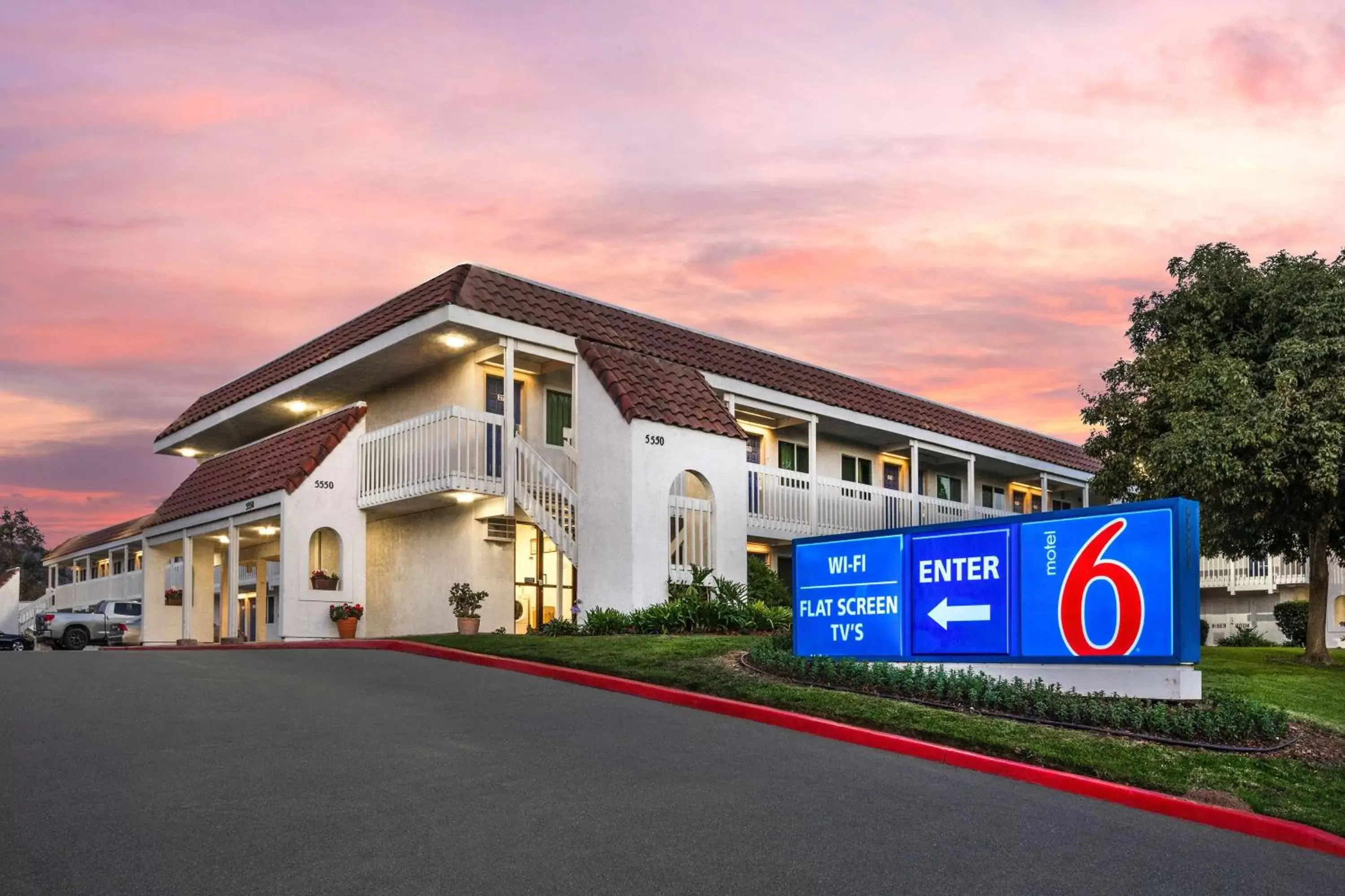 Property Building in Motel 6-Carpinteria, CA - Santa Barbara - South