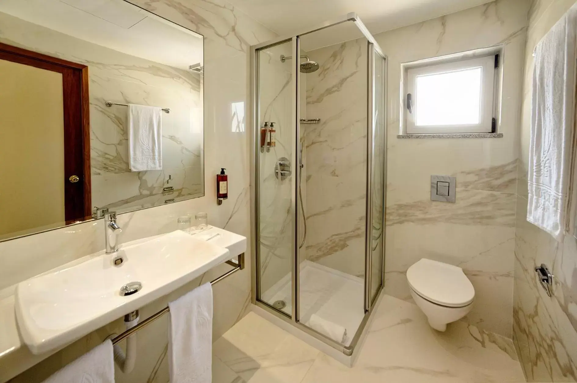 Shower, Bathroom in Alisios