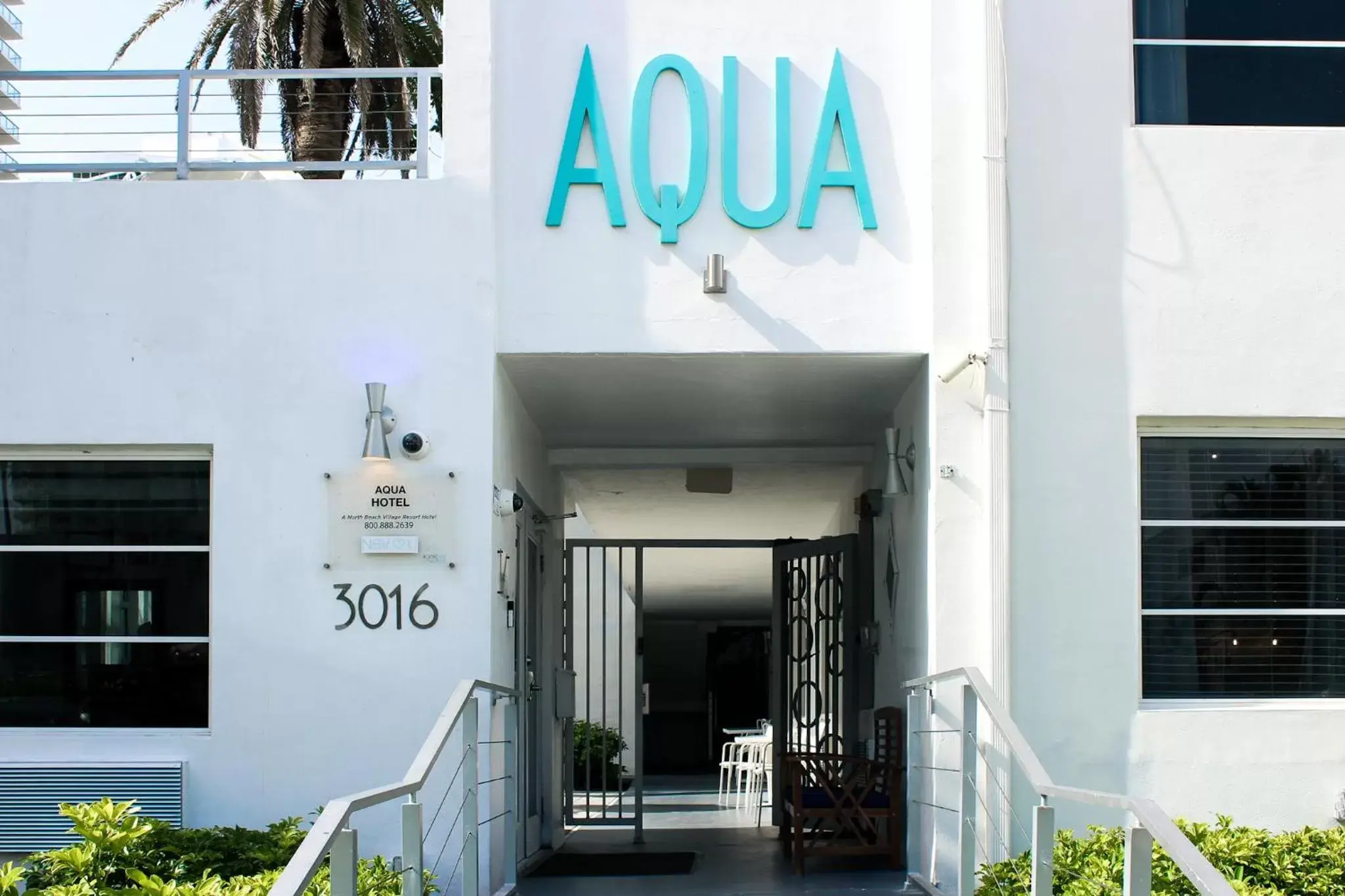 Facade/entrance in Aqua Hotel