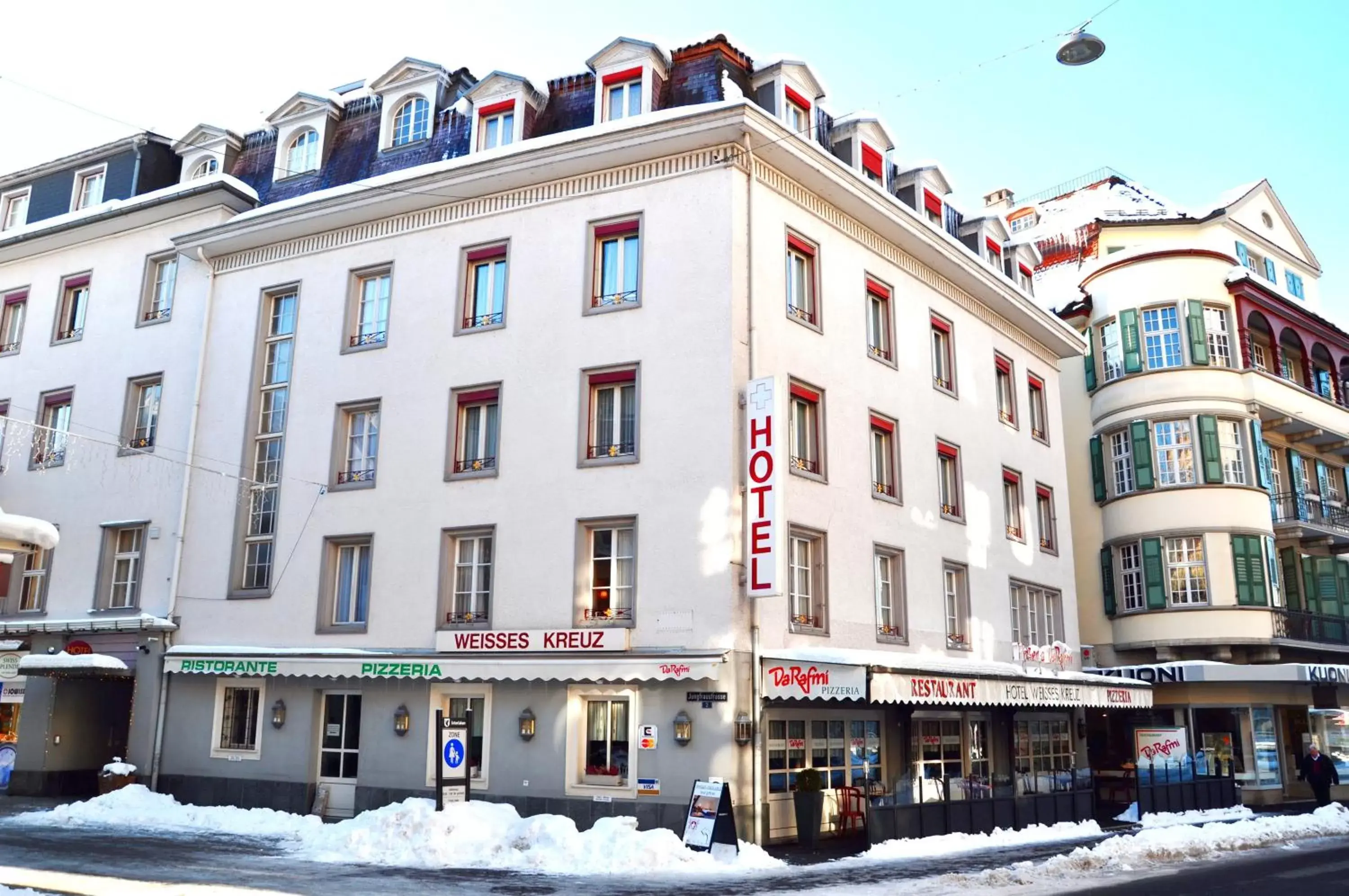 Facade/entrance in Hotel Weisses Kreuz Facade/entrance in Hotel Weisses Kreuz