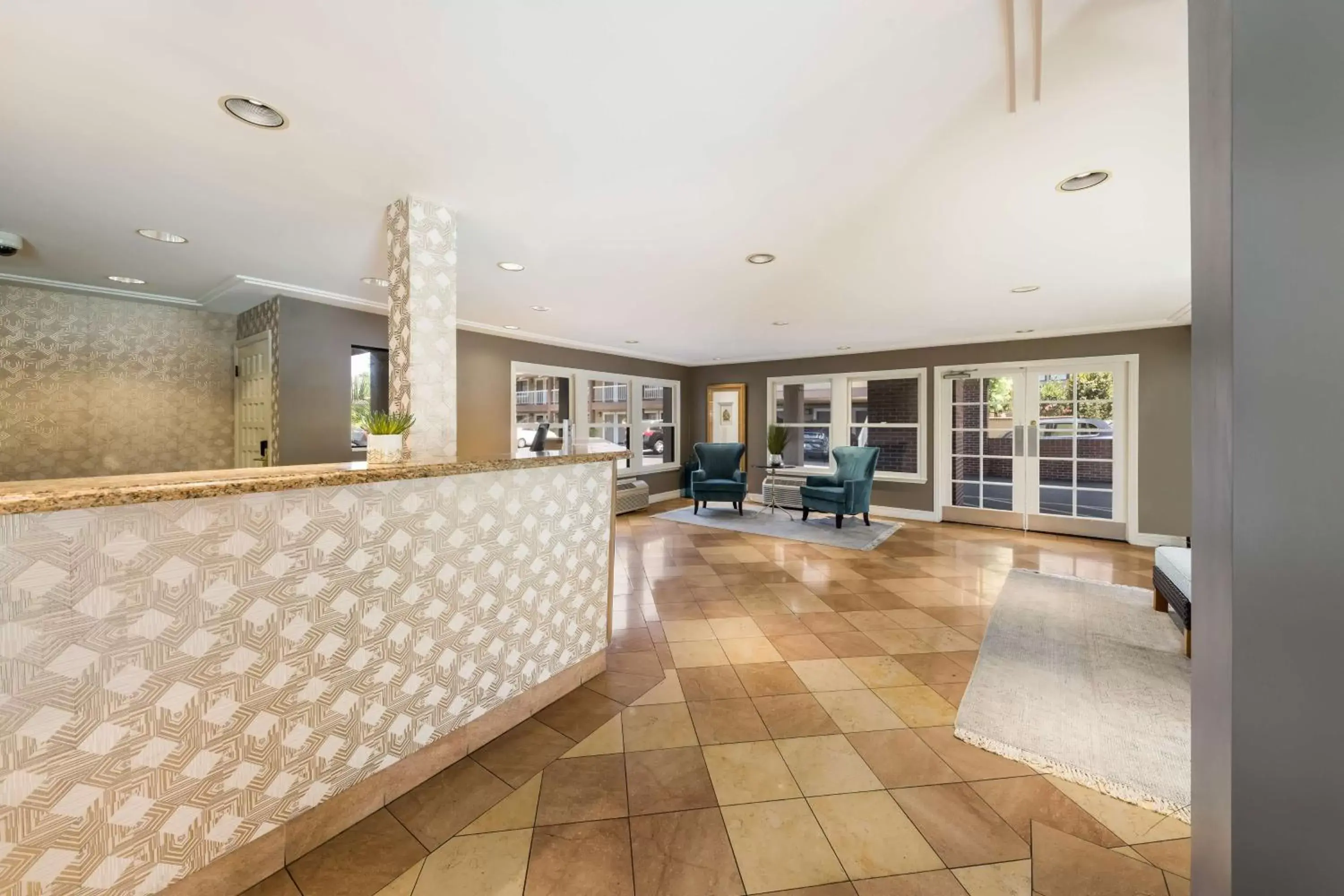 Lobby or reception, Lobby/Reception in SureStay Plus Hotel by Best Western Mountain View