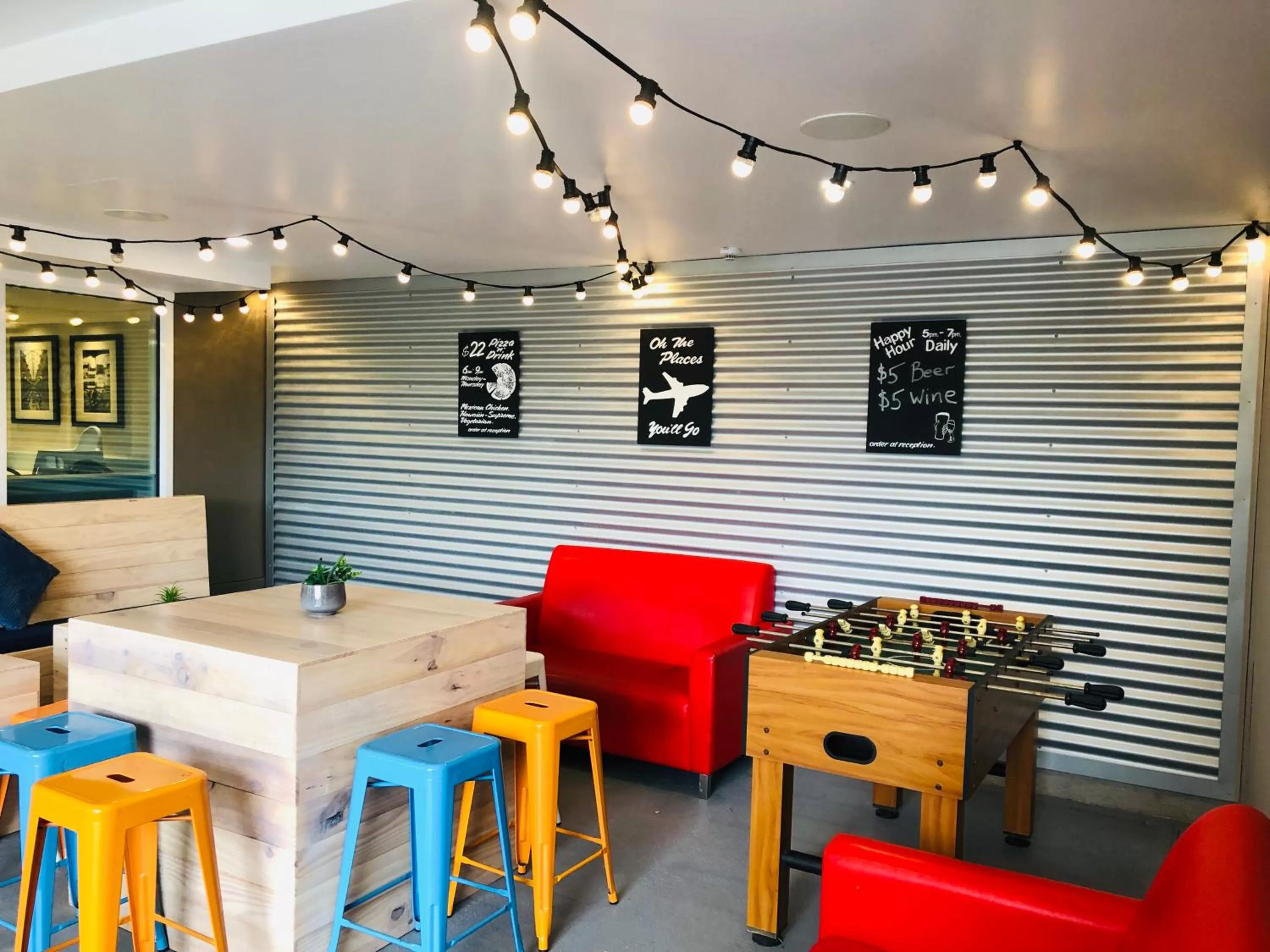 Restaurant/places to eat in ibis budget Sydney Airport