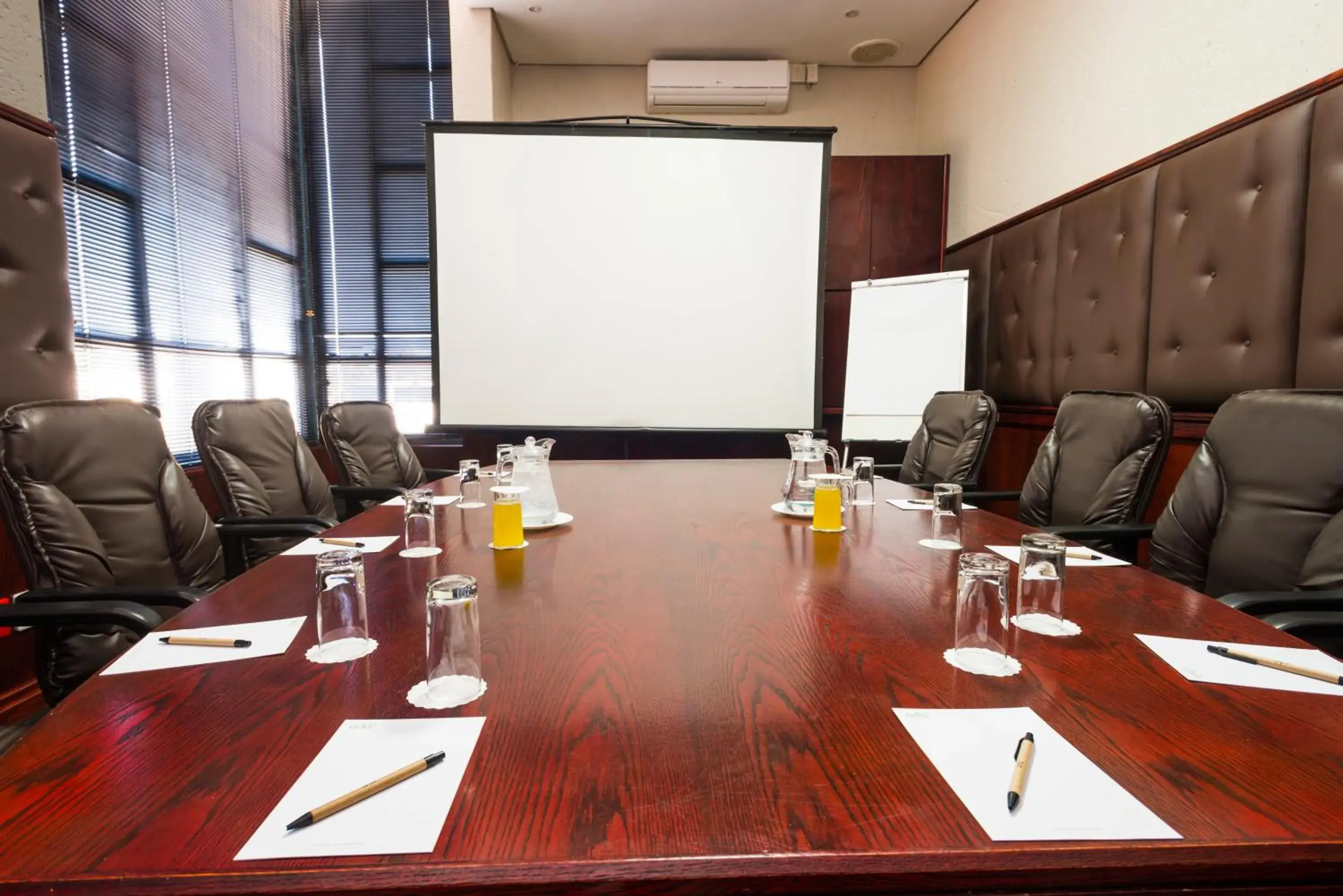 Meeting/conference room in aha Kopanong Hotel & Conference Centre