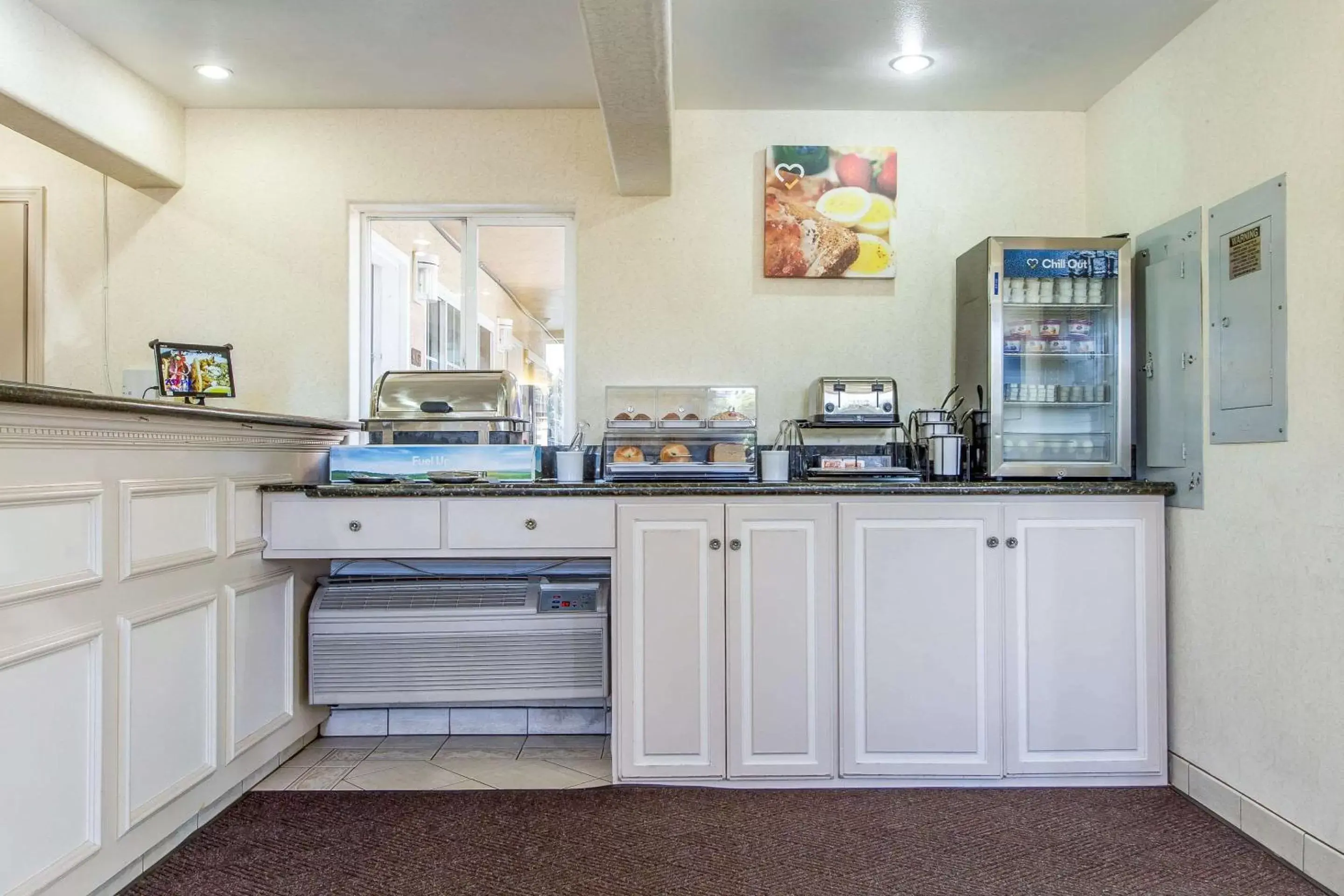 Restaurant/places to eat, Kitchen/Kitchenette in Comfort Inn Palo Alto