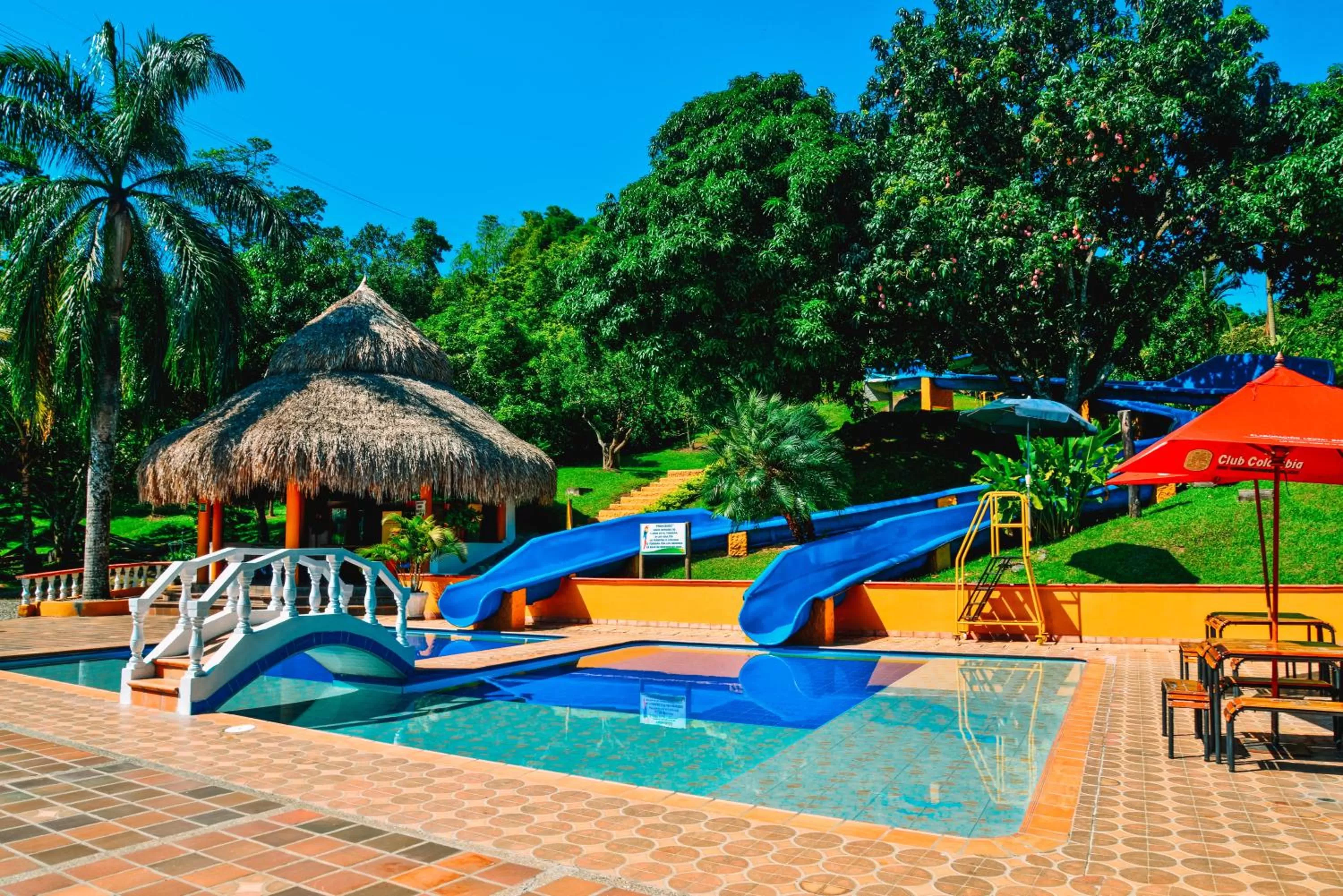 Swimming Pool in Hotel Hacienda la Bonita