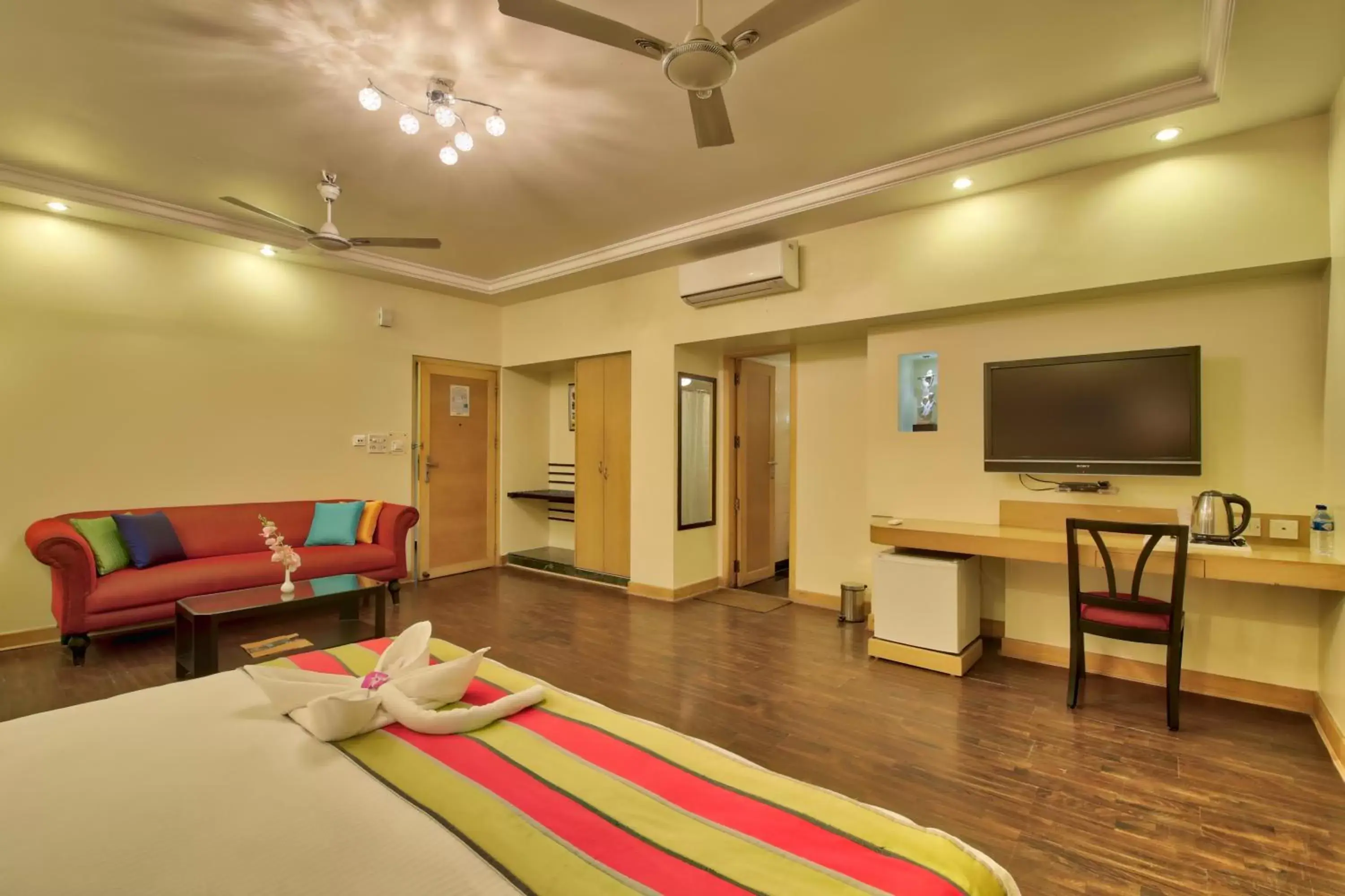 Seating Area in Vishwaratna Hotel