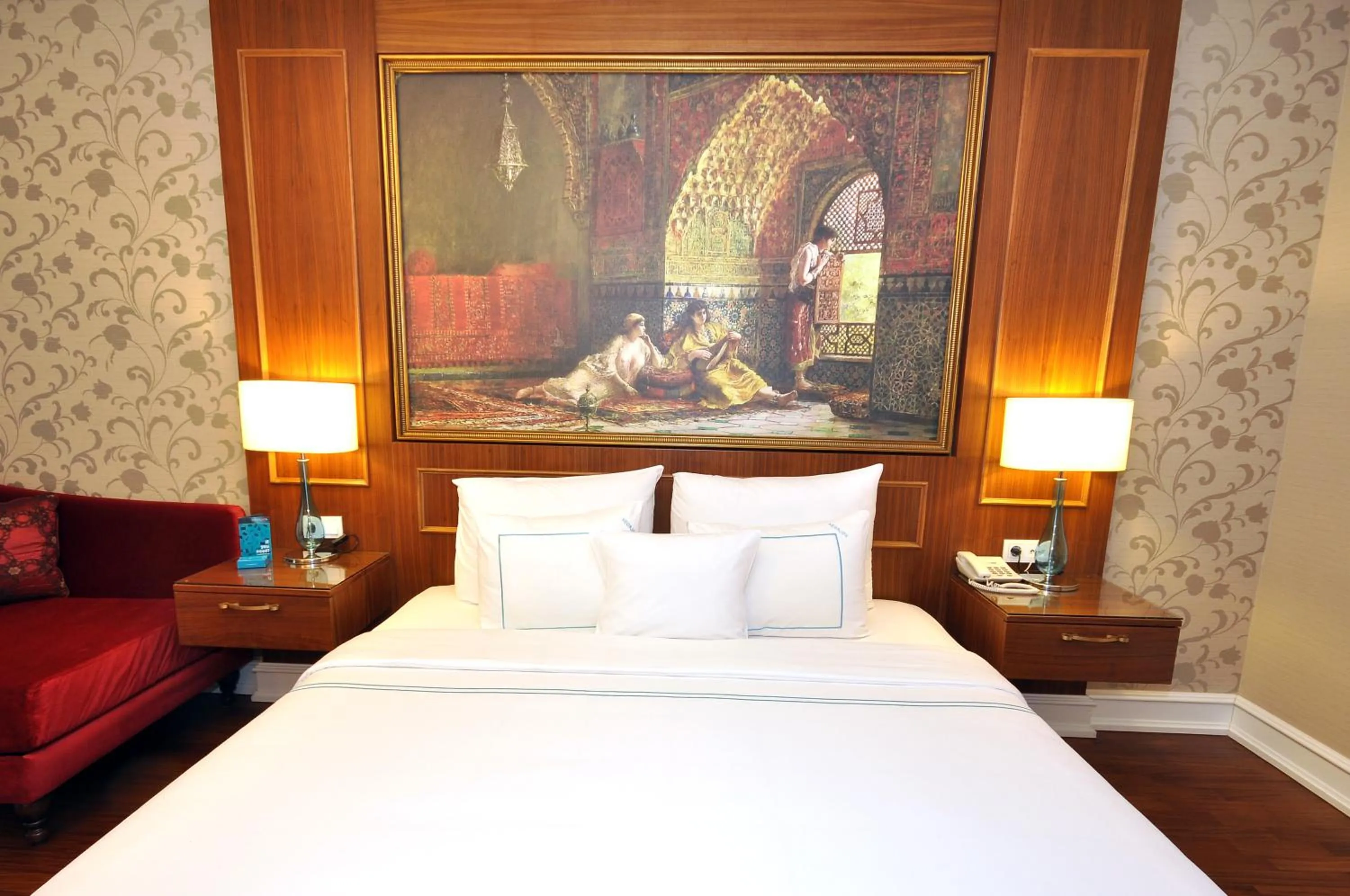 Photo of the whole room, Bed in Neorion Hotel - Special Class