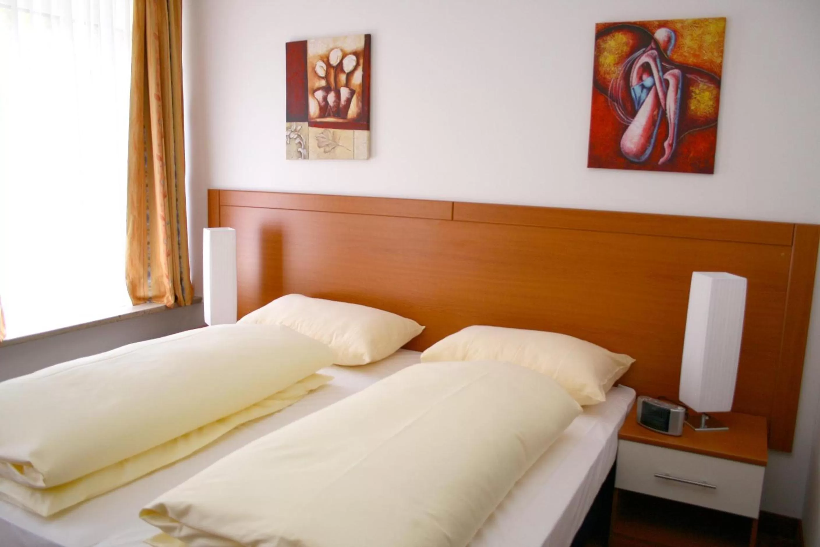 Bed in Hotel Evido Salzburg City Center