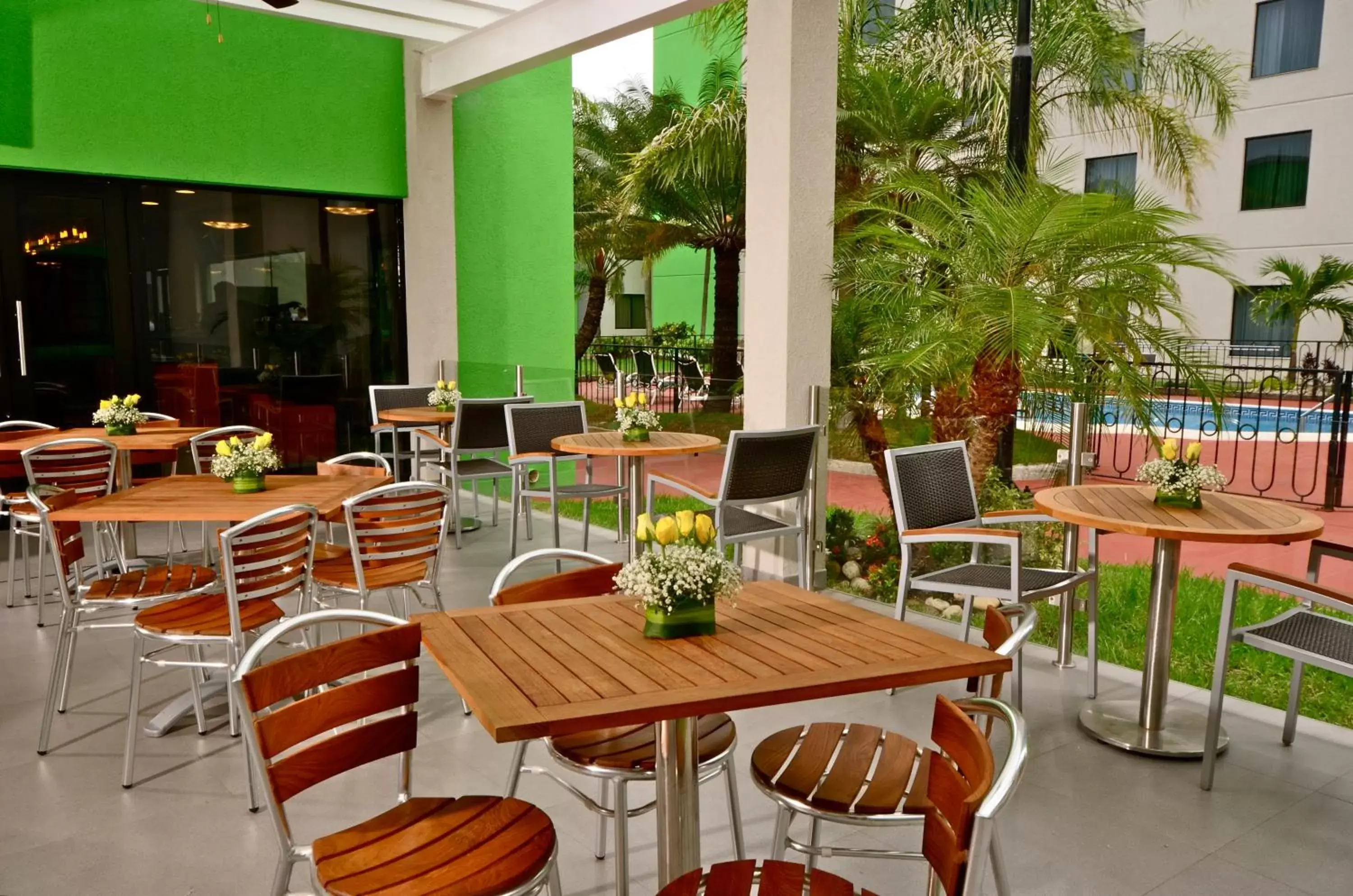 Fitness centre/facilities, Restaurant/Places to Eat in Holiday Inn Tampico-Altamira, an IHG Hotel