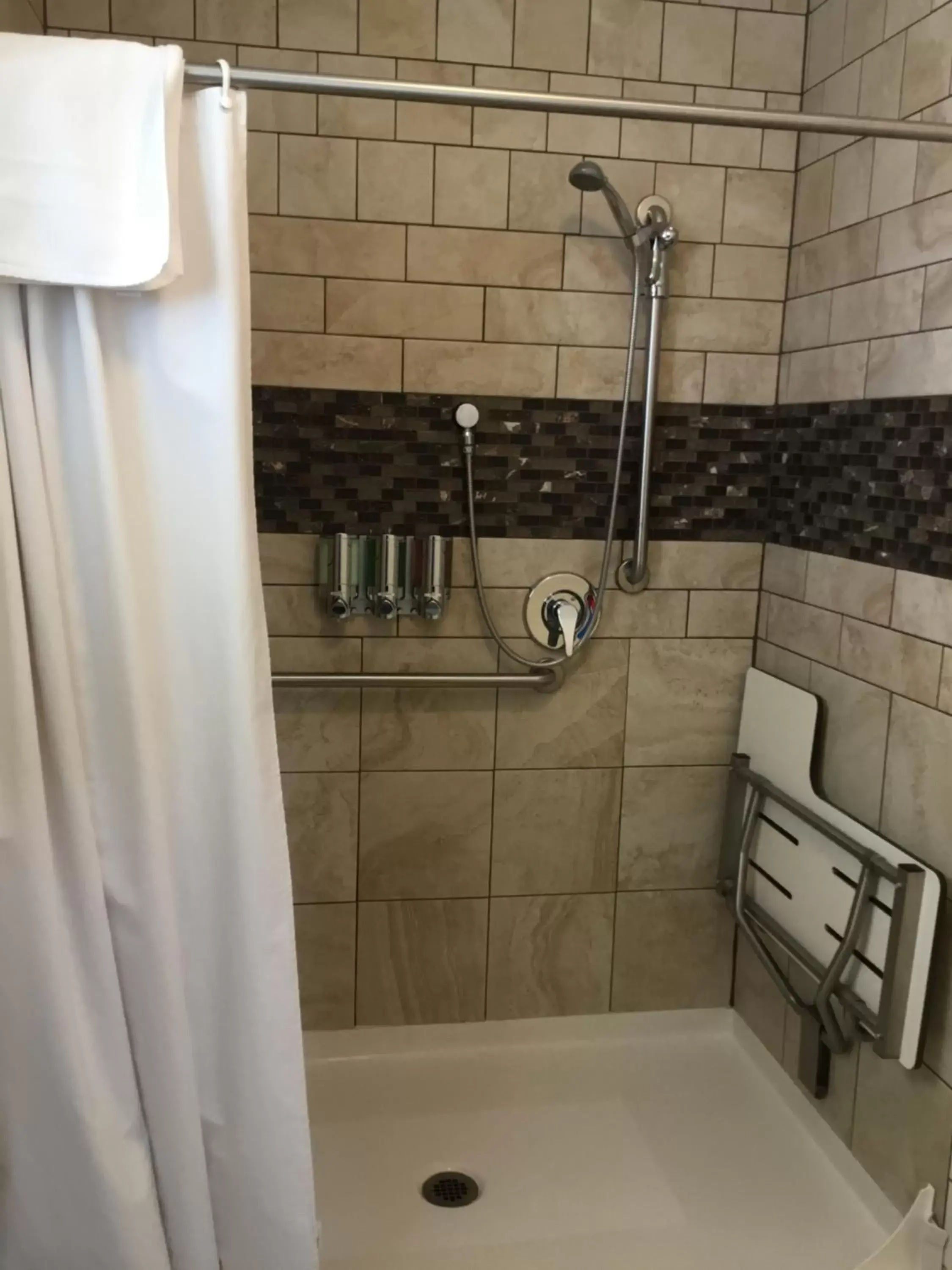Shower, Bathroom in K7 Bed and Breakfast