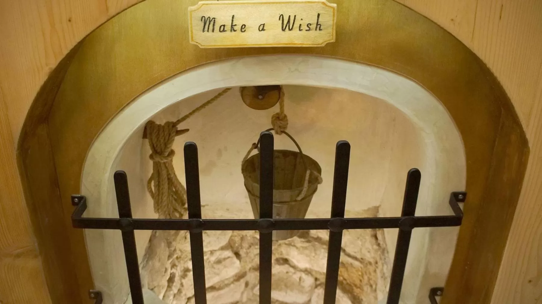 Decorative detail in Locandiera