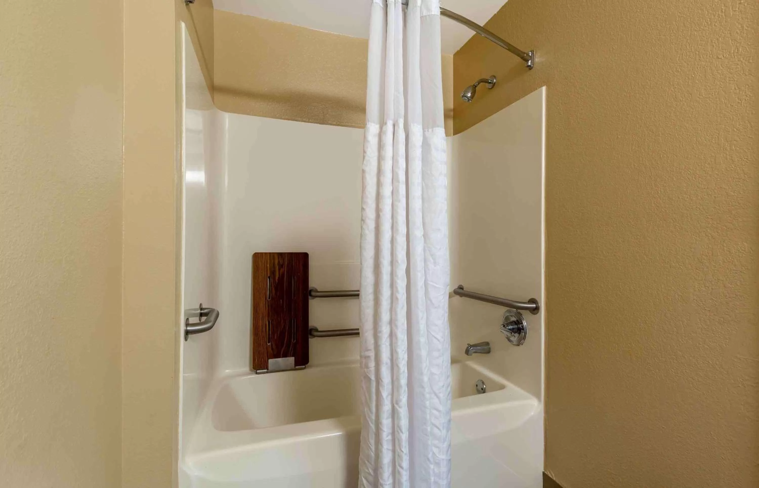 Bathroom in Extended Stay America Suites - Washington, DC - Gaithersburg - South
