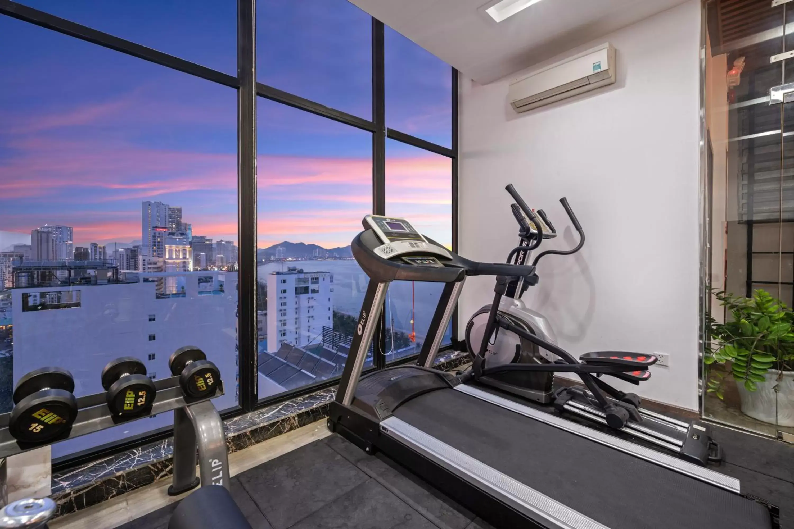 Fitness centre/facilities, Fitness Center/Facilities in Sochi Hotel