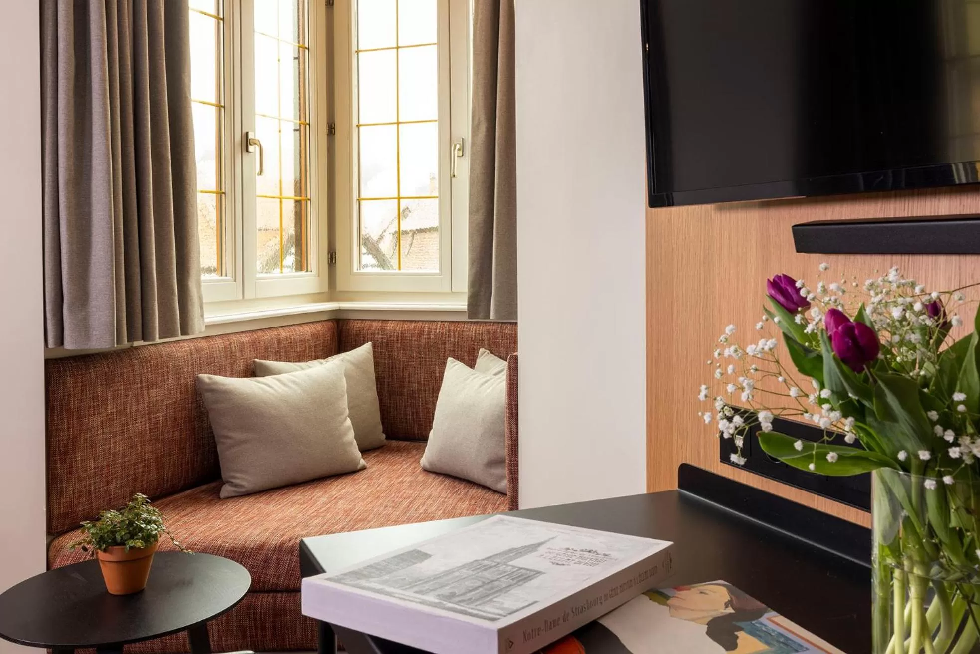 Bedroom in Hotel La Diligence