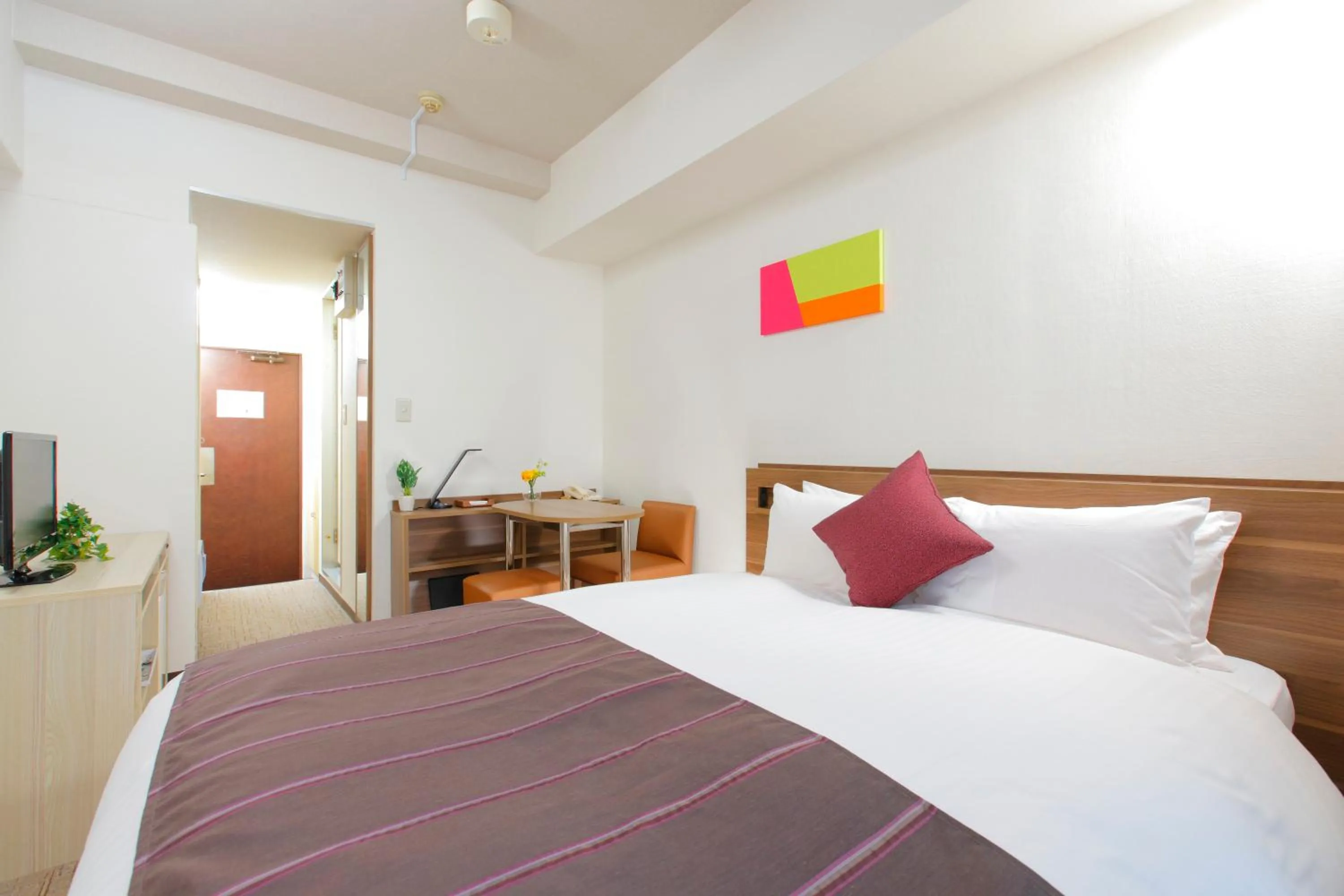 Spring, Bed in HOTEL MYSTAYS Ueno Iriyaguchi