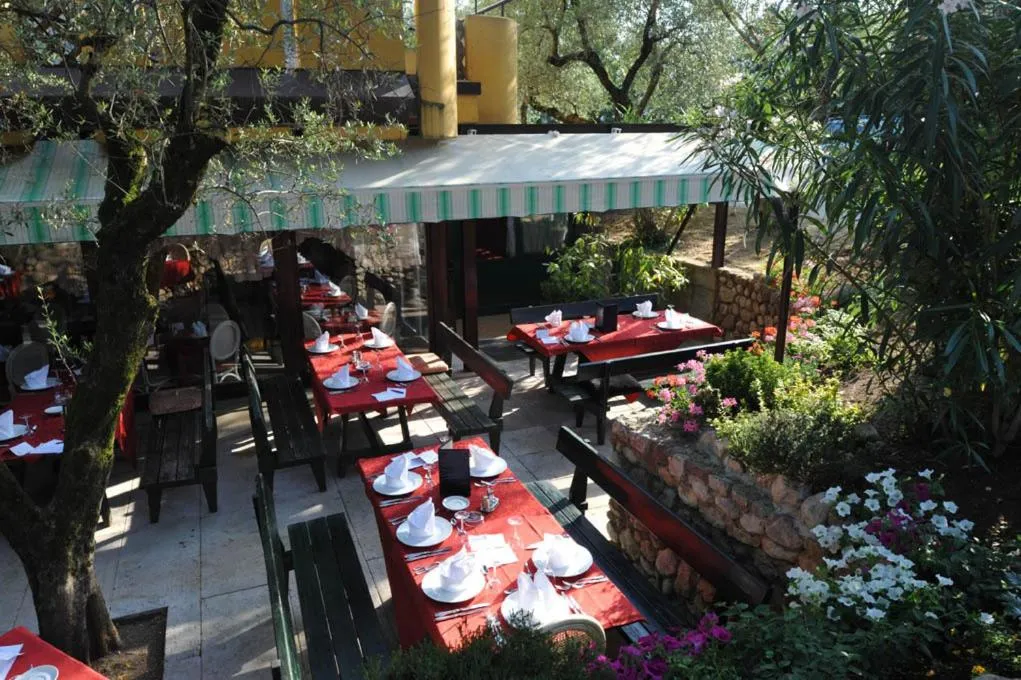 Restaurant/places to eat in Sporthotel Olimpo