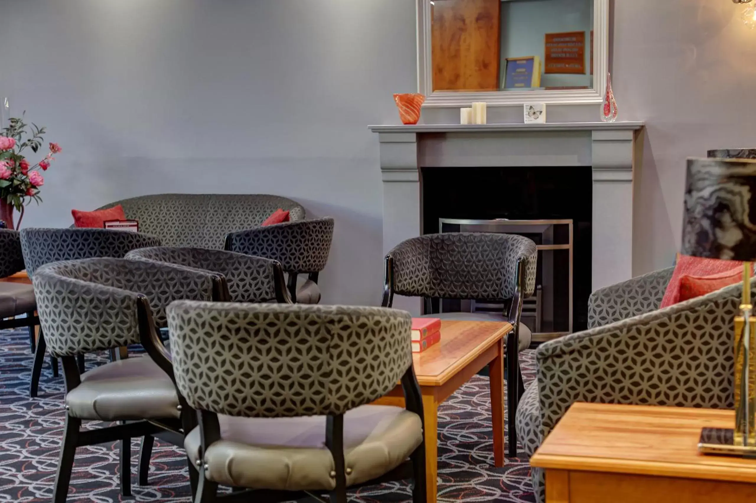 Lobby or reception, Lounge/Bar in Best Western Kings Manor