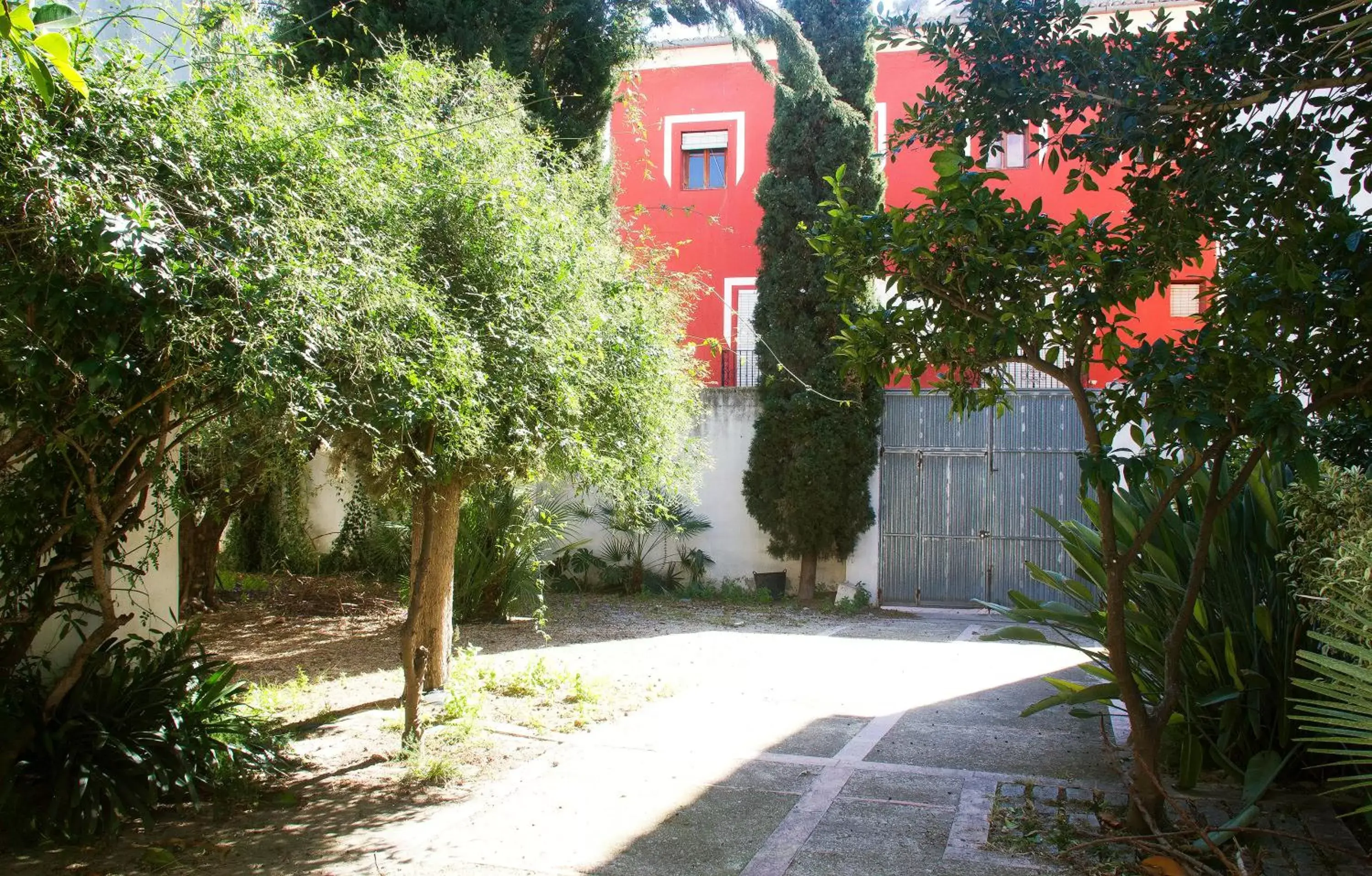 Garden, Property Building in N28