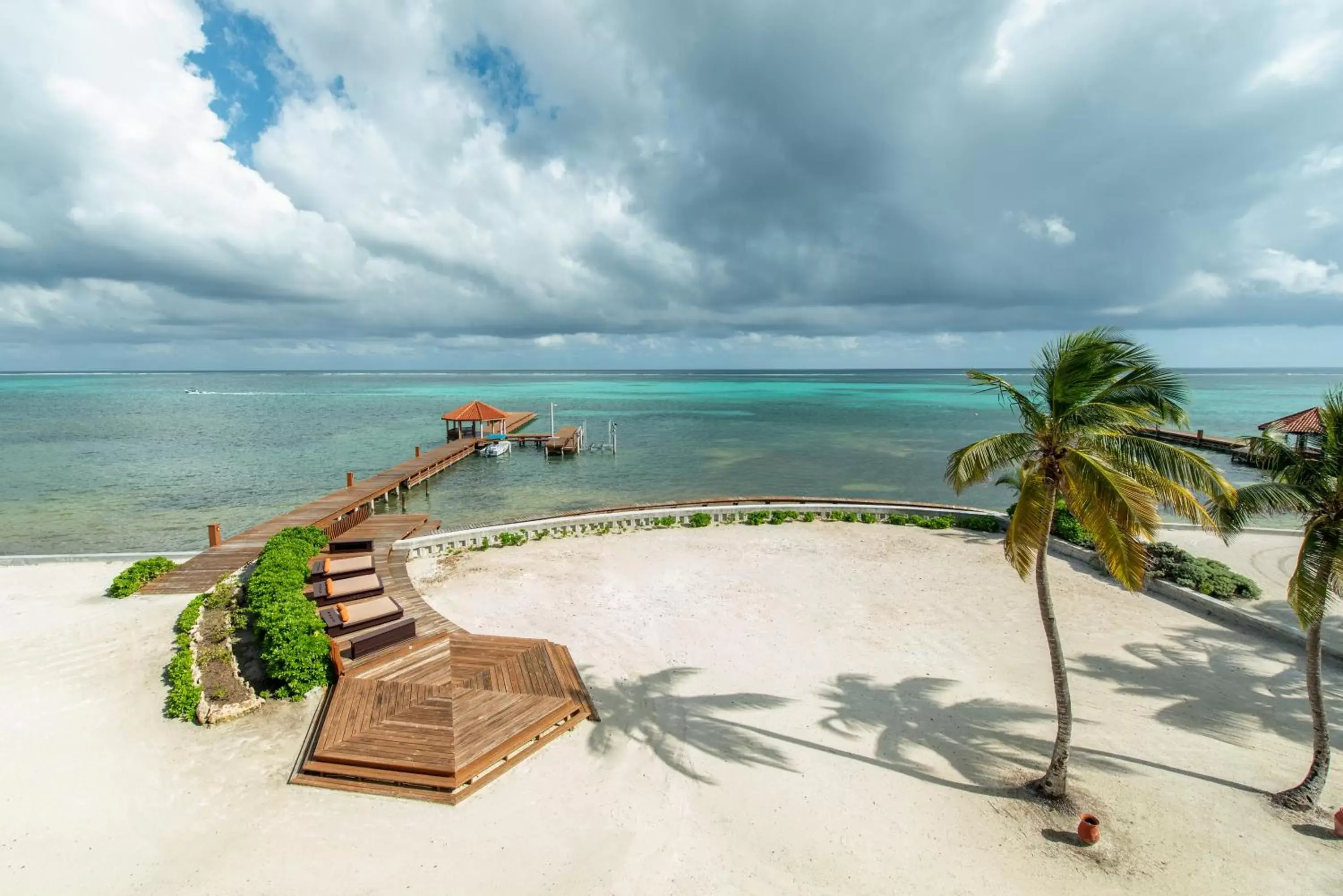 Beach in Grand Caribe Belize