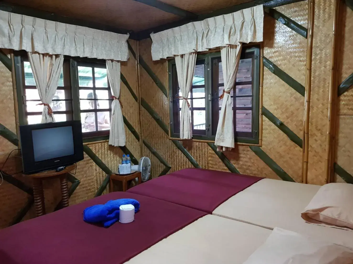 Bed in Sam's House Kanchanaburi