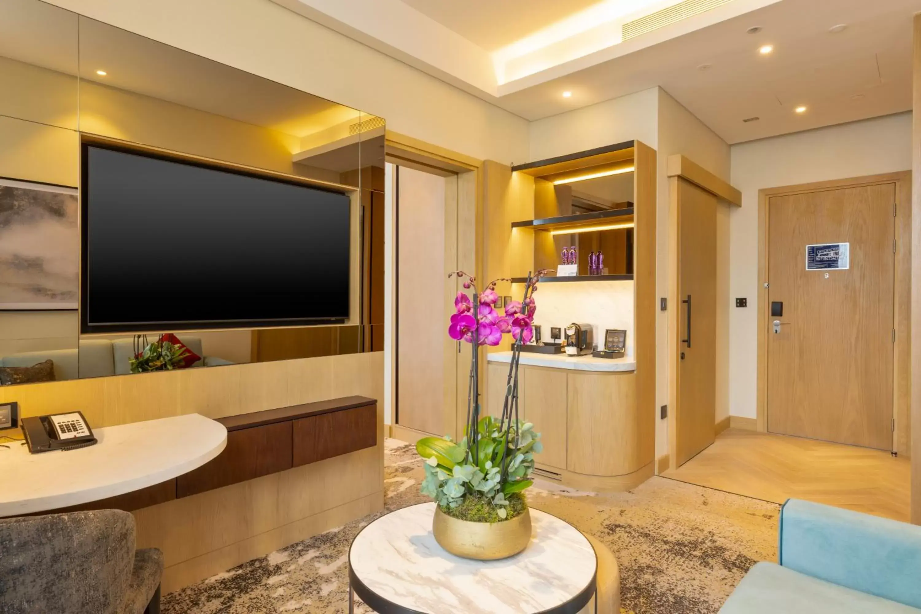 TV and multimedia, TV/Entertainment Center in Embassy Suites By Hilton Doha Old Town