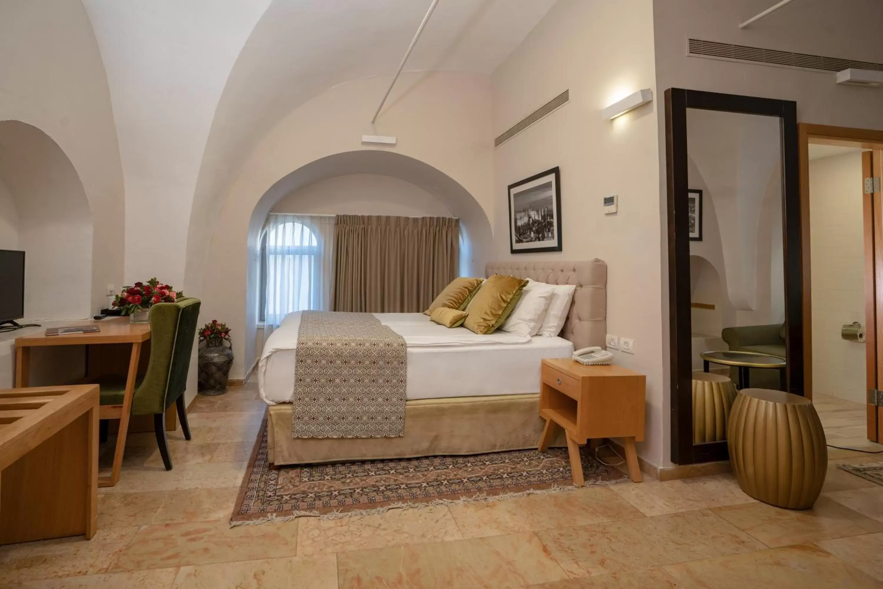 Bed in The Sephardic House Hotel in The Jewish Quarter