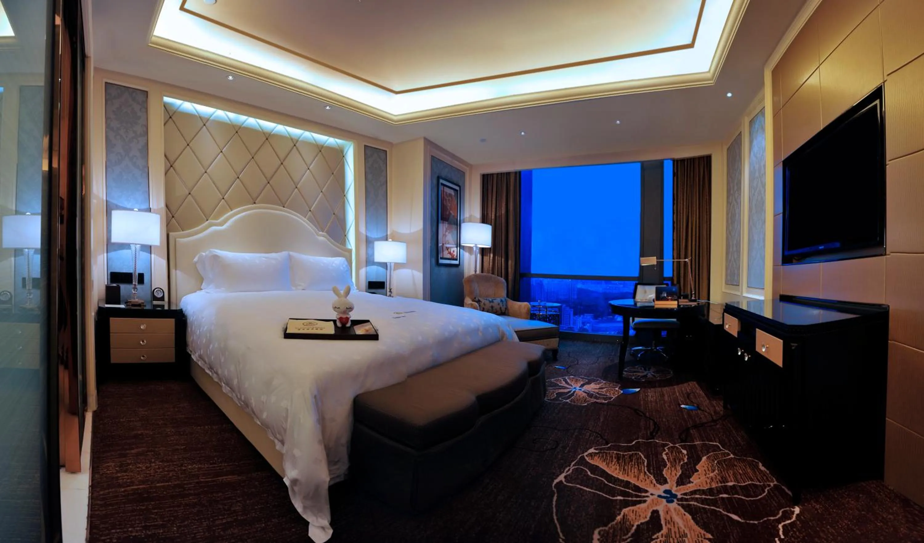 Photo of the whole room, Bed in Dongguan Kande International Hotel