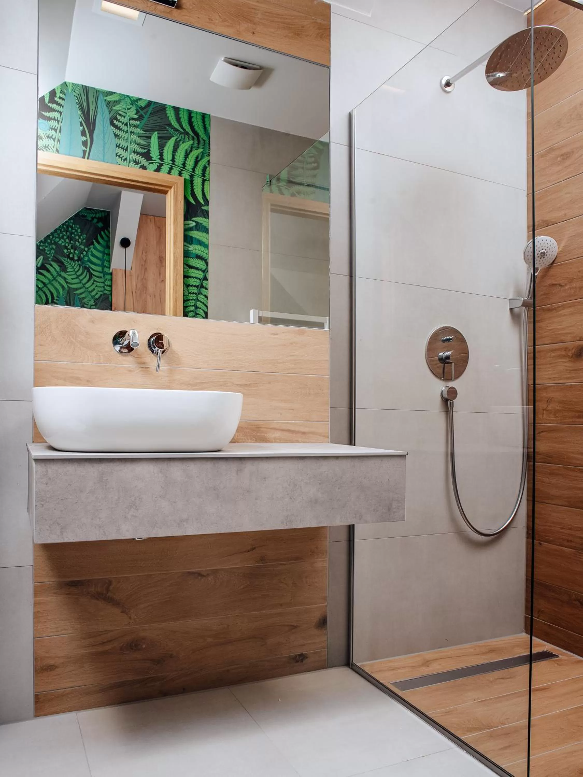 Shower in FOLGA - Hotel, Restauracja, Browar, SPA