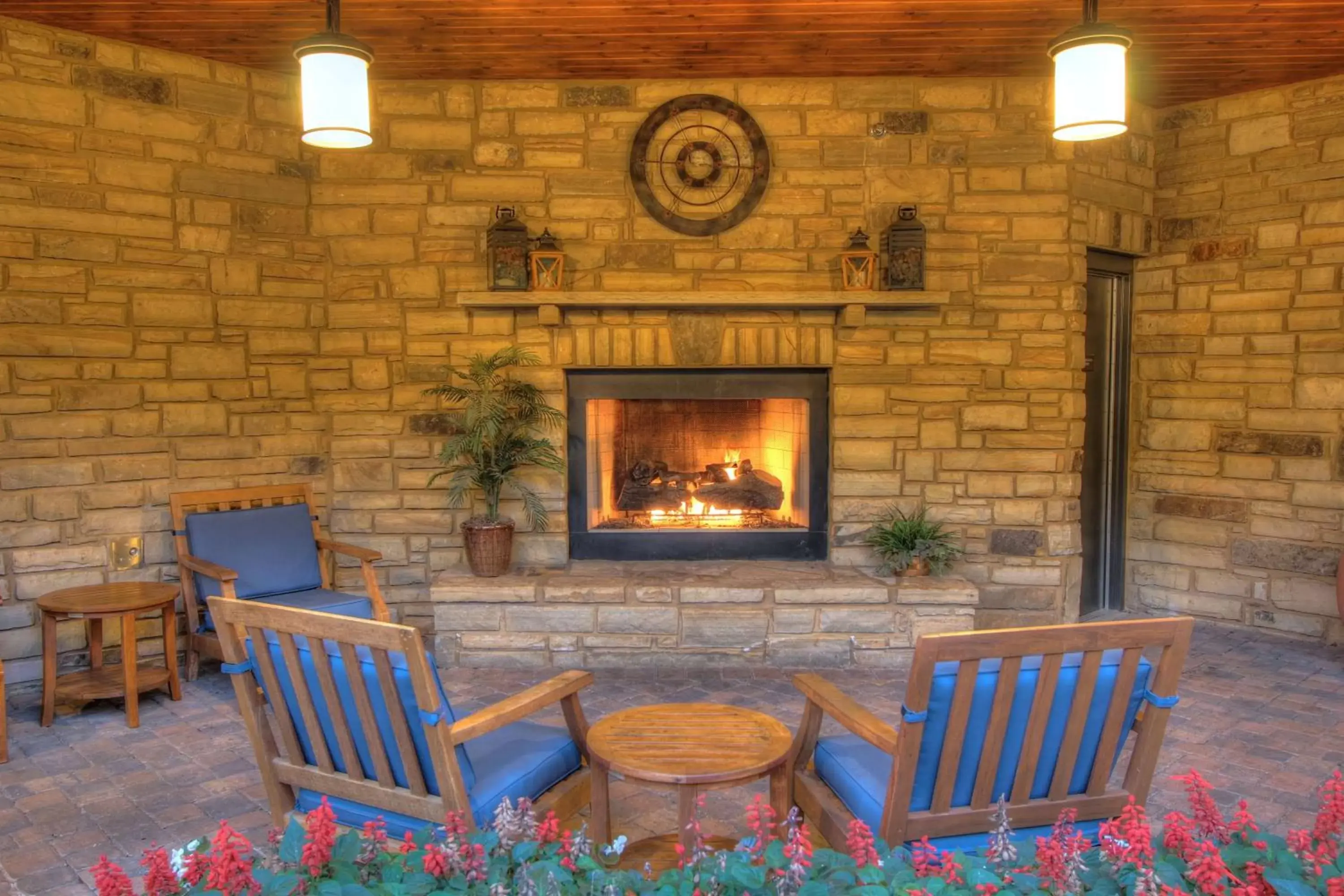 Patio in Hampton Inn Pigeon Forge