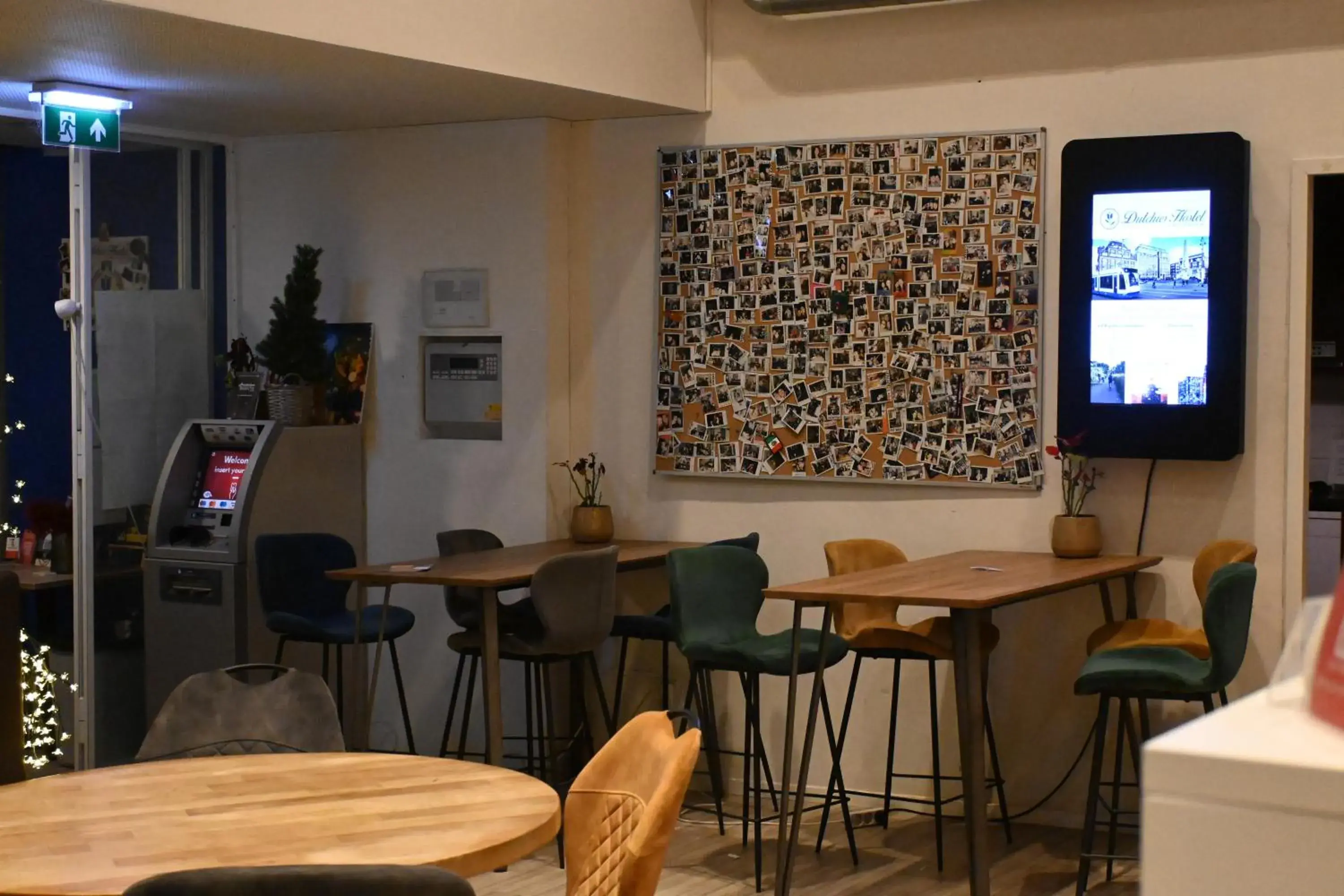 Lobby or reception, Lounge/Bar in Dutchies Hostel