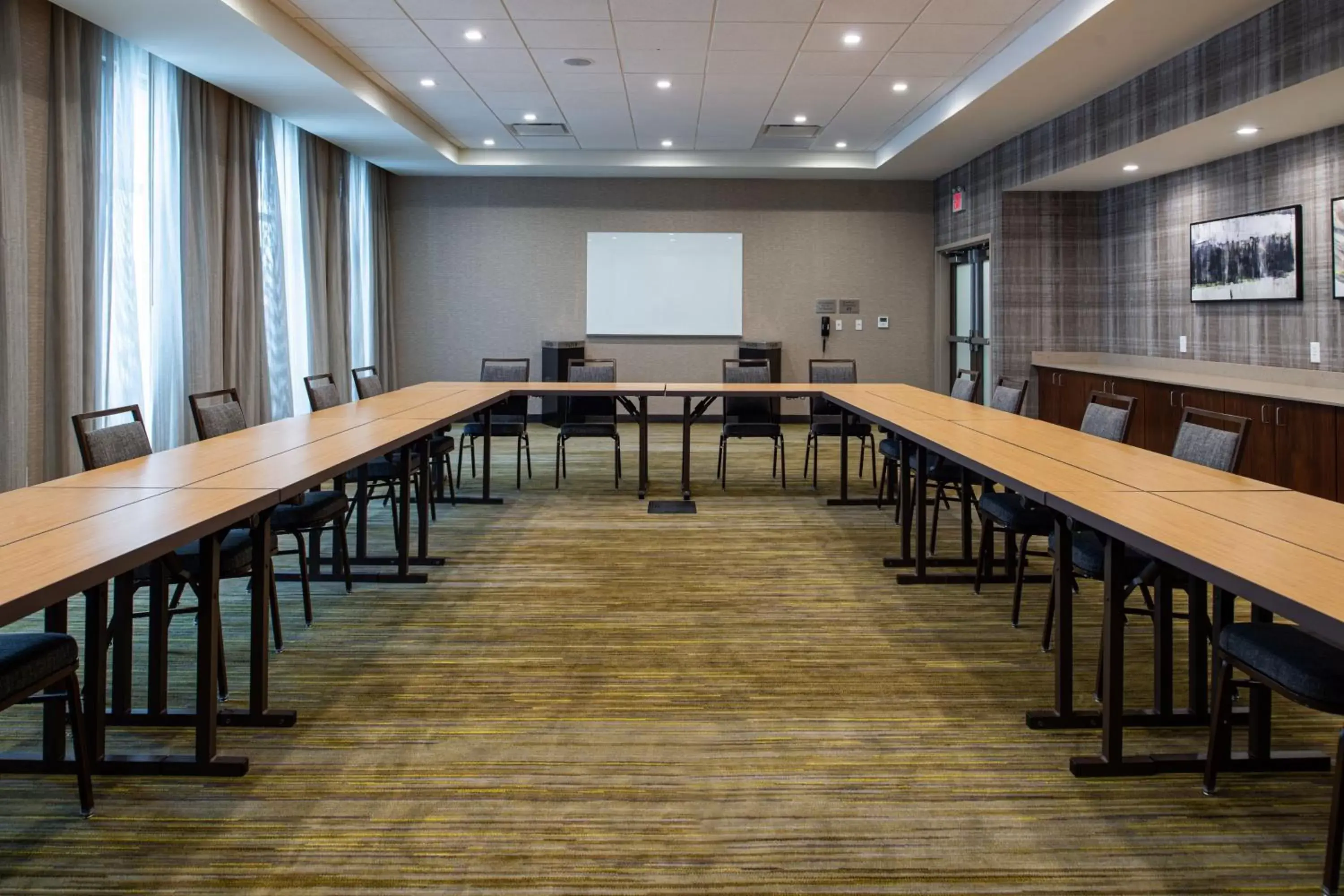 Meeting/conference room in Courtyard Kansas City Olathe
