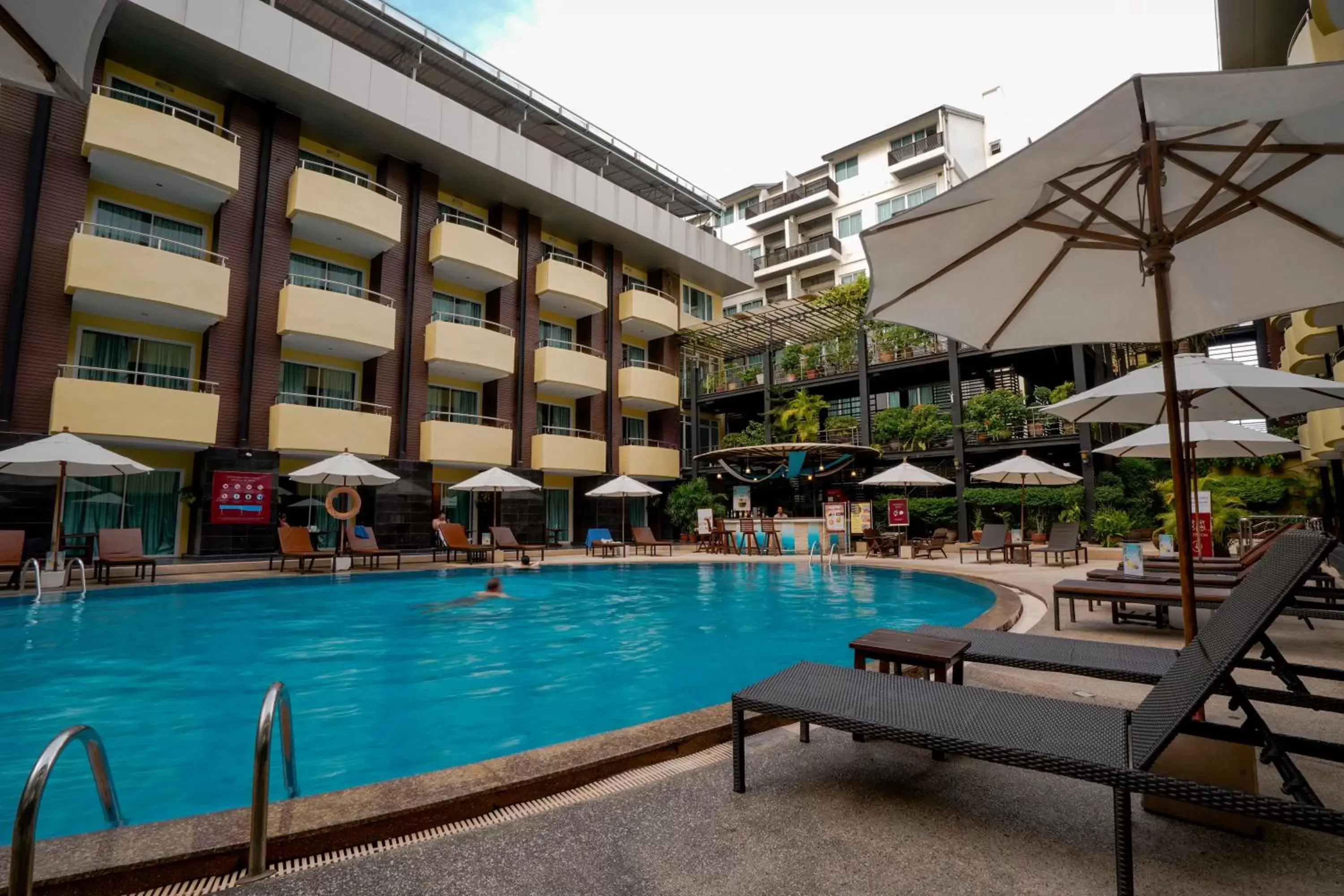 Swimming Pool in Baron Beach Hotel