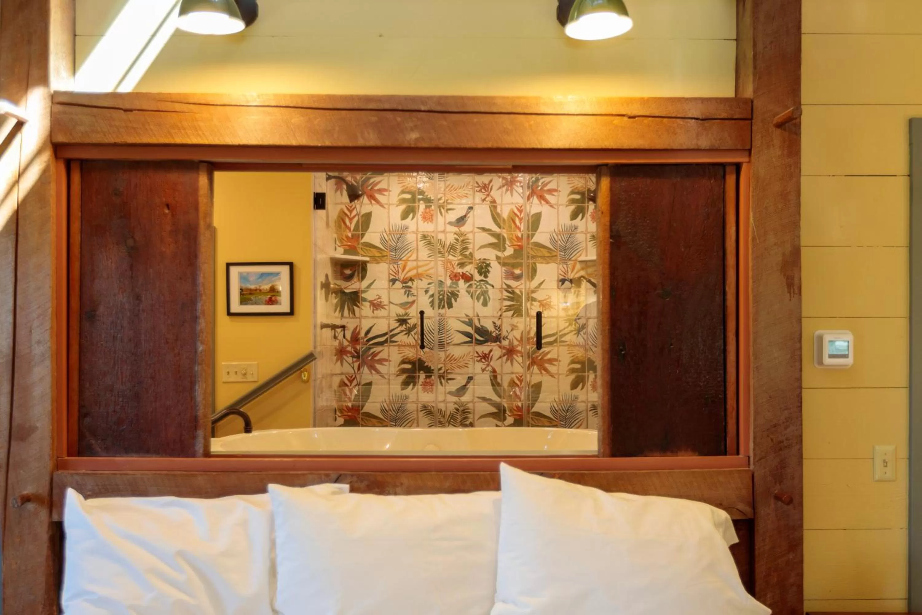 Decorative detail, Bed in Woolverton Inn