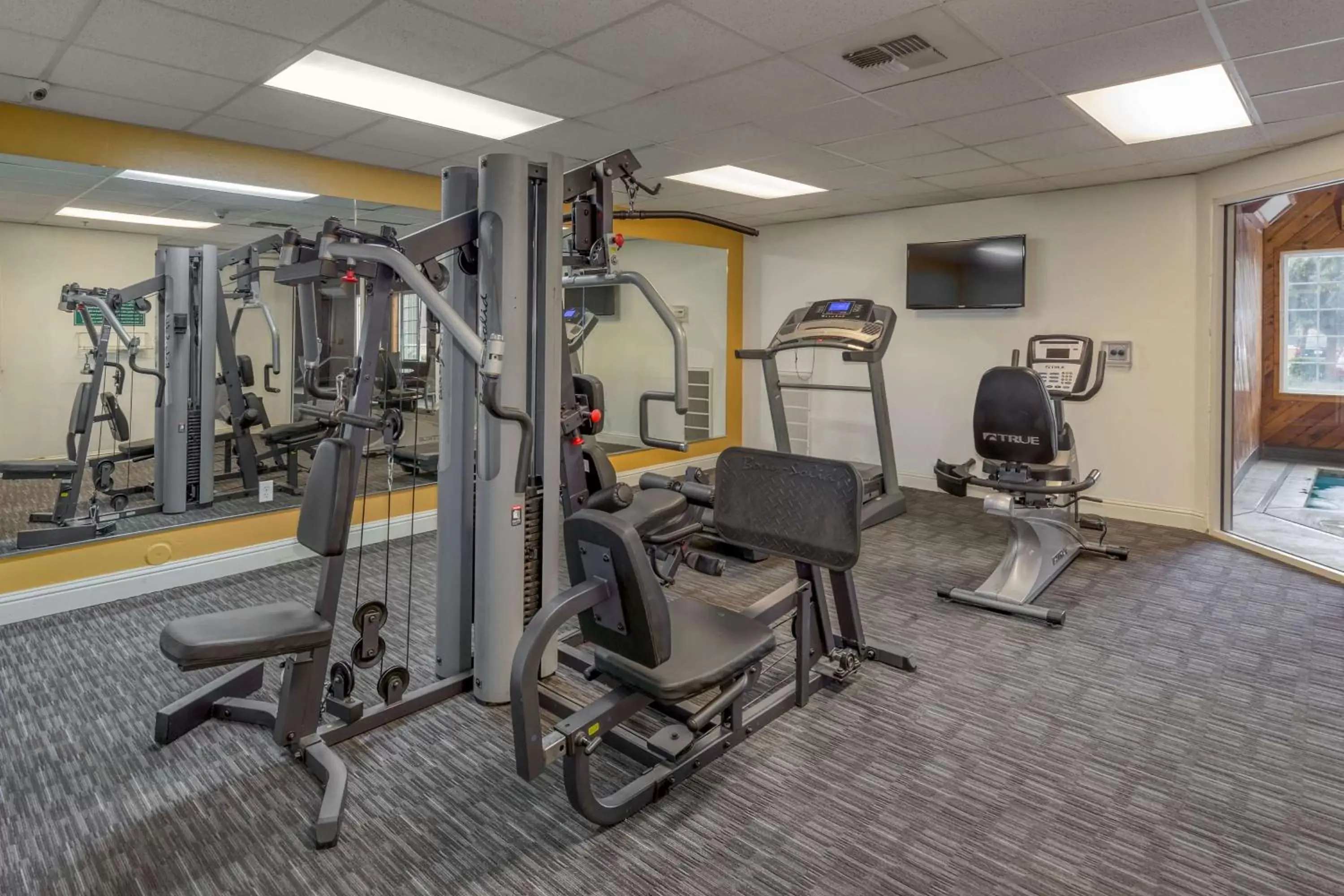 Fitness centre/facilities in La Quinta by Wyndham Visalia/Sequoia Gateway Fitness centre/facilities in La Quinta by Wyndham Visalia/Sequoia Gateway