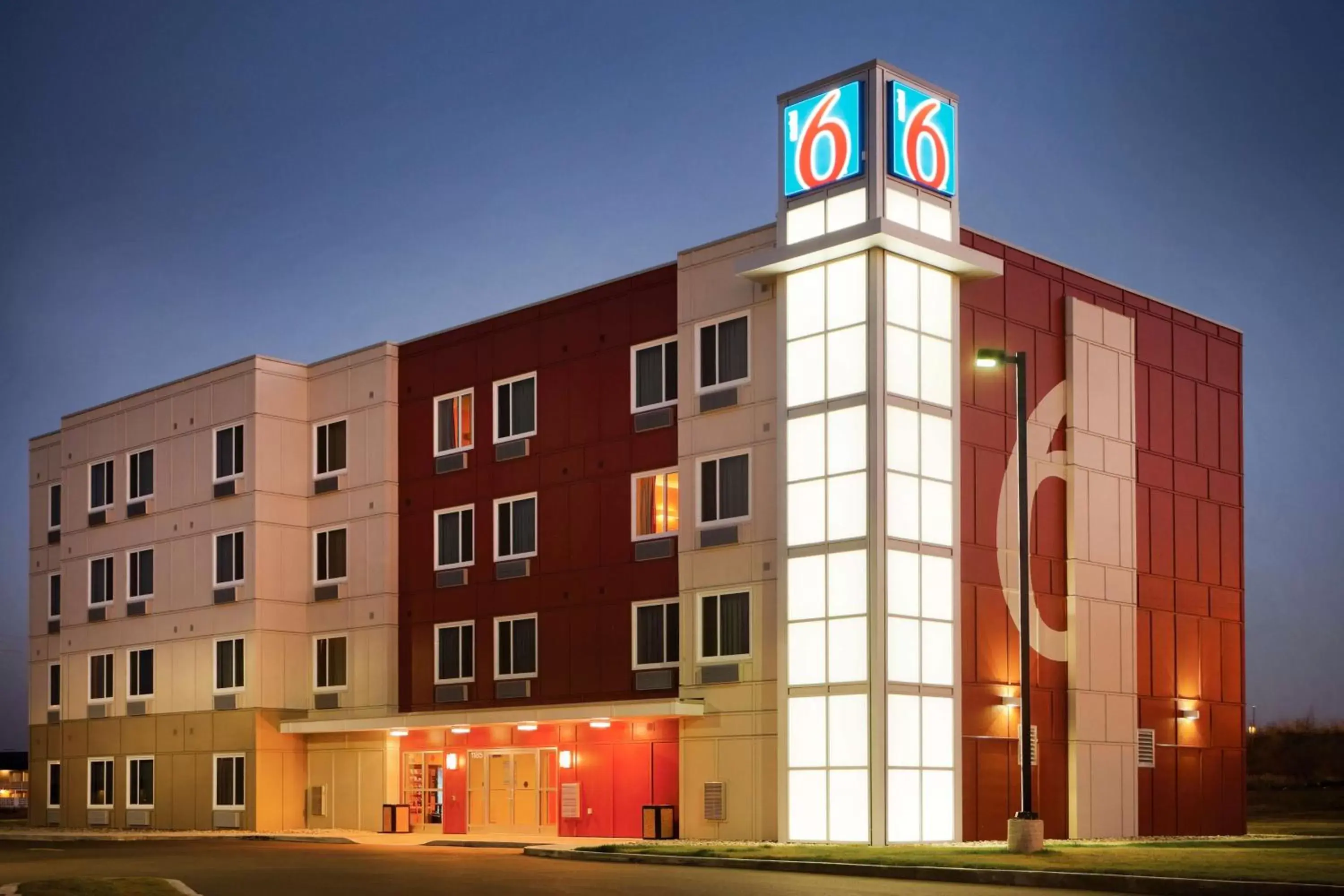 Property building in Motel 6-Swift Current, SK Property building in Motel 6-Swift Current, SK