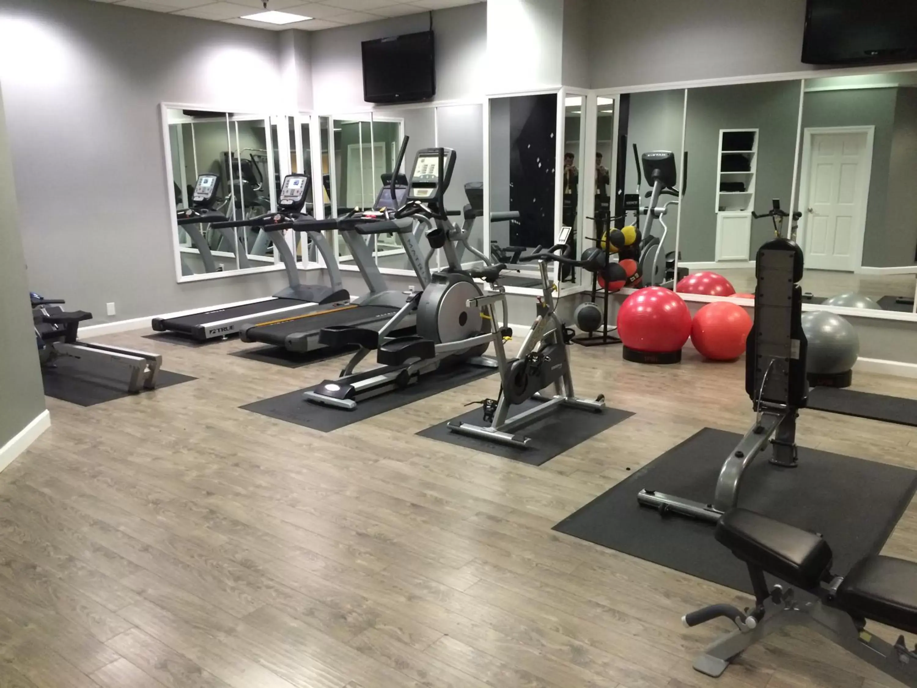 Fitness centre/facilities, Fitness Center/Facilities in Hotel Deco