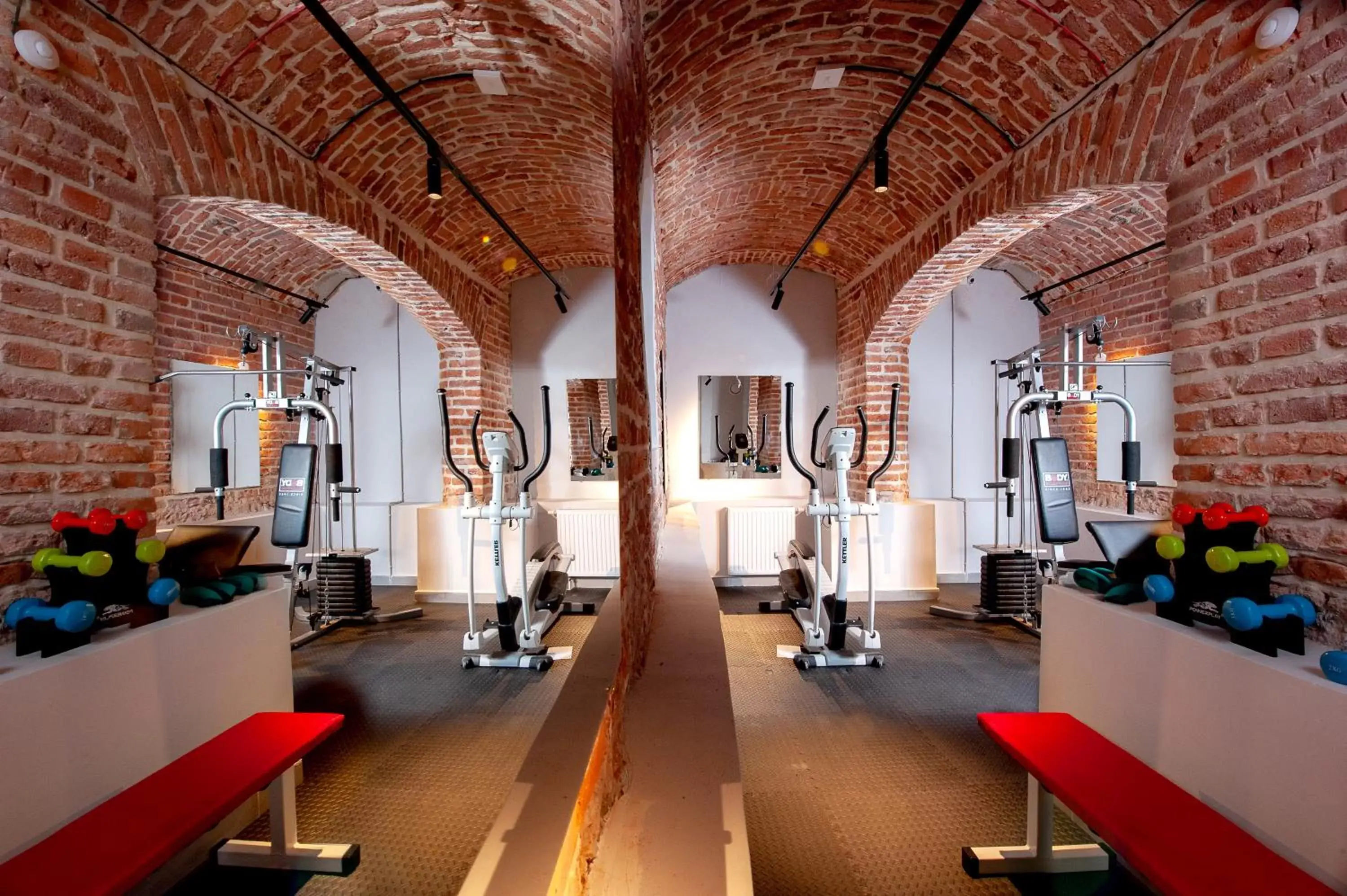 Fitness centre/facilities in Plaza Boutique Hotel