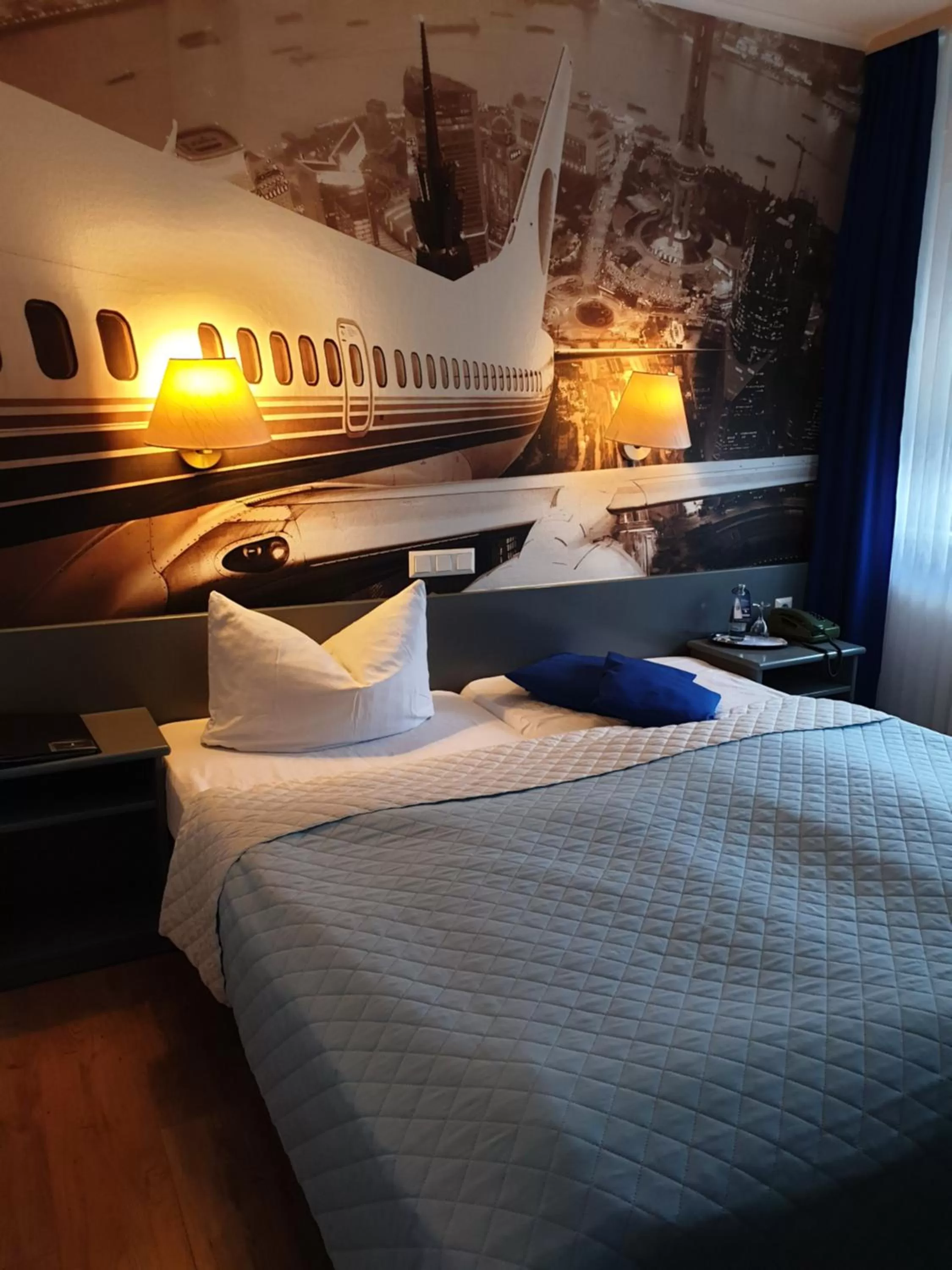 Photo of the whole room, Bed in Hotel Zur Fichtenbreite -Garni-