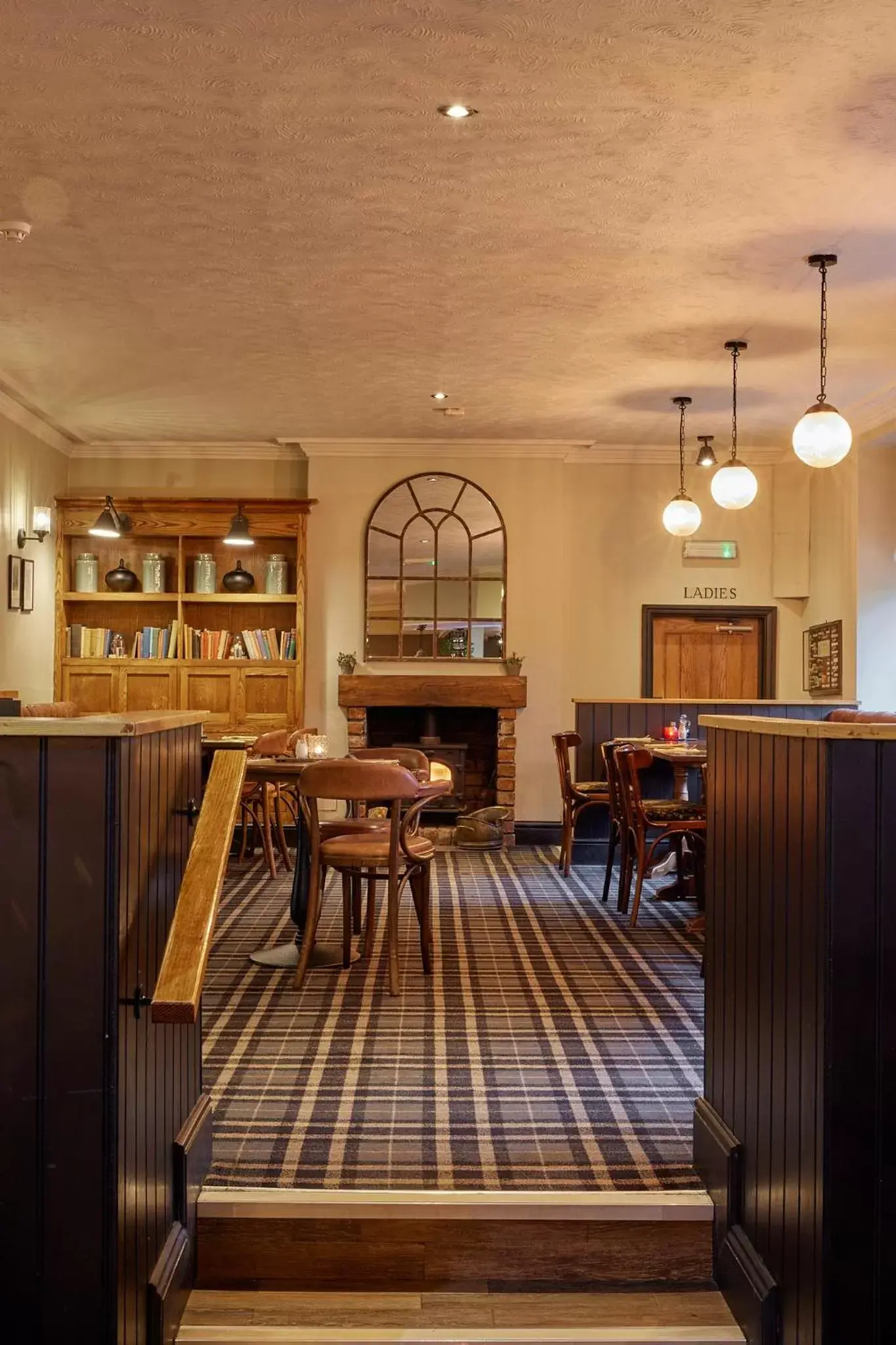 Restaurant/Places to Eat in The Ribchester Arms