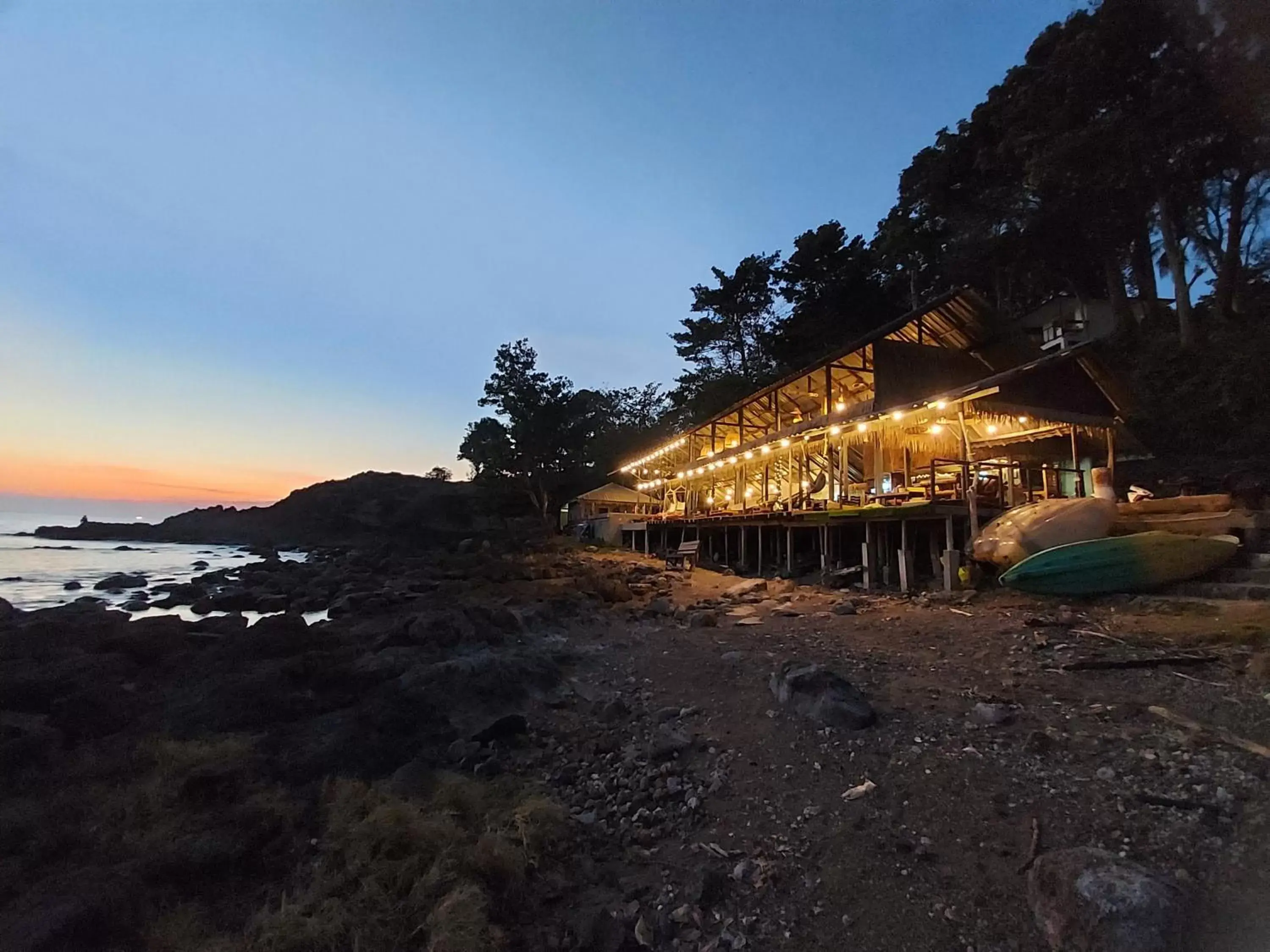 Restaurant/places to eat in Cliff Cottage Restaurant/places to eat in Cliff Cottage