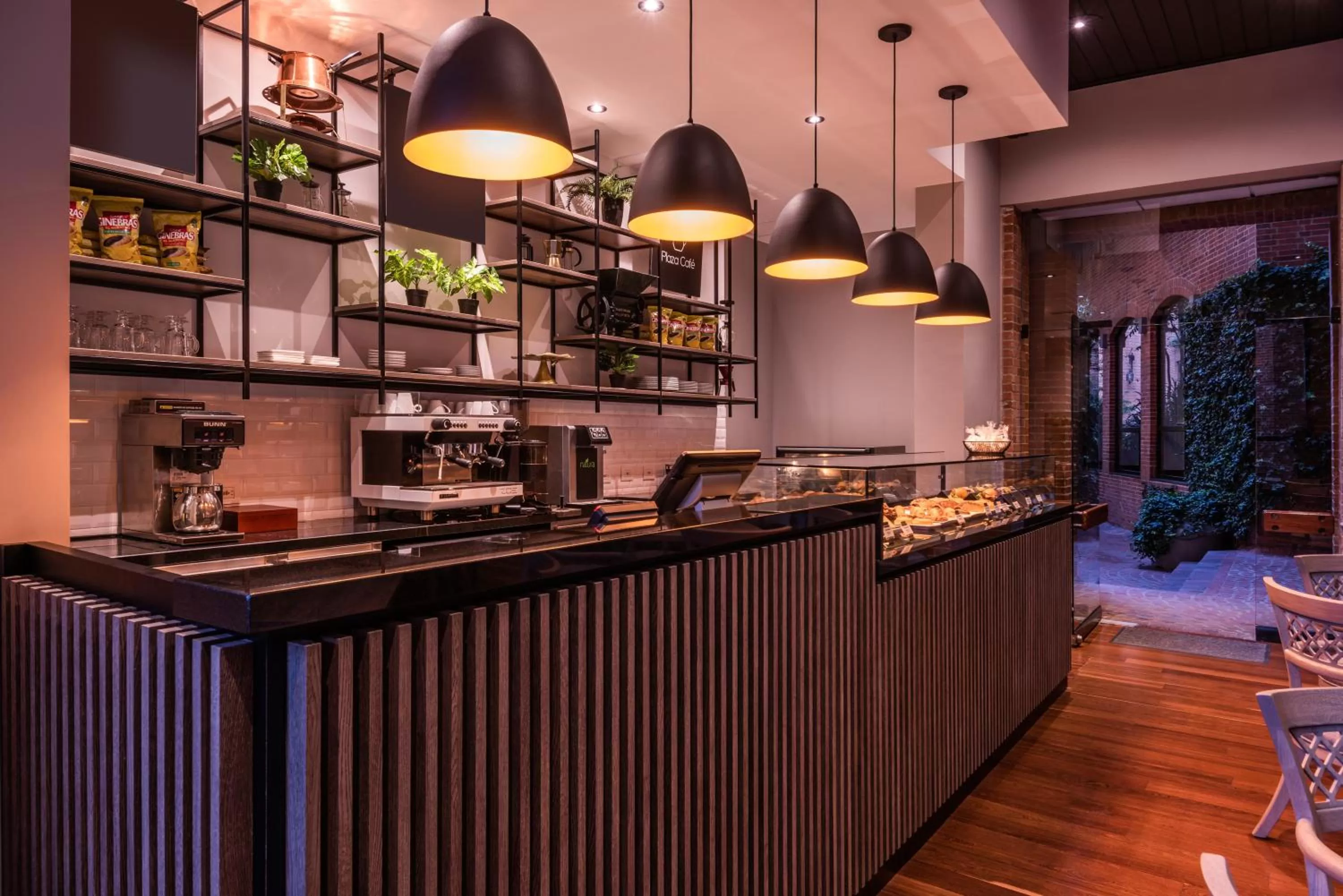 Restaurant/places to eat in Hotel Estelar La Fontana