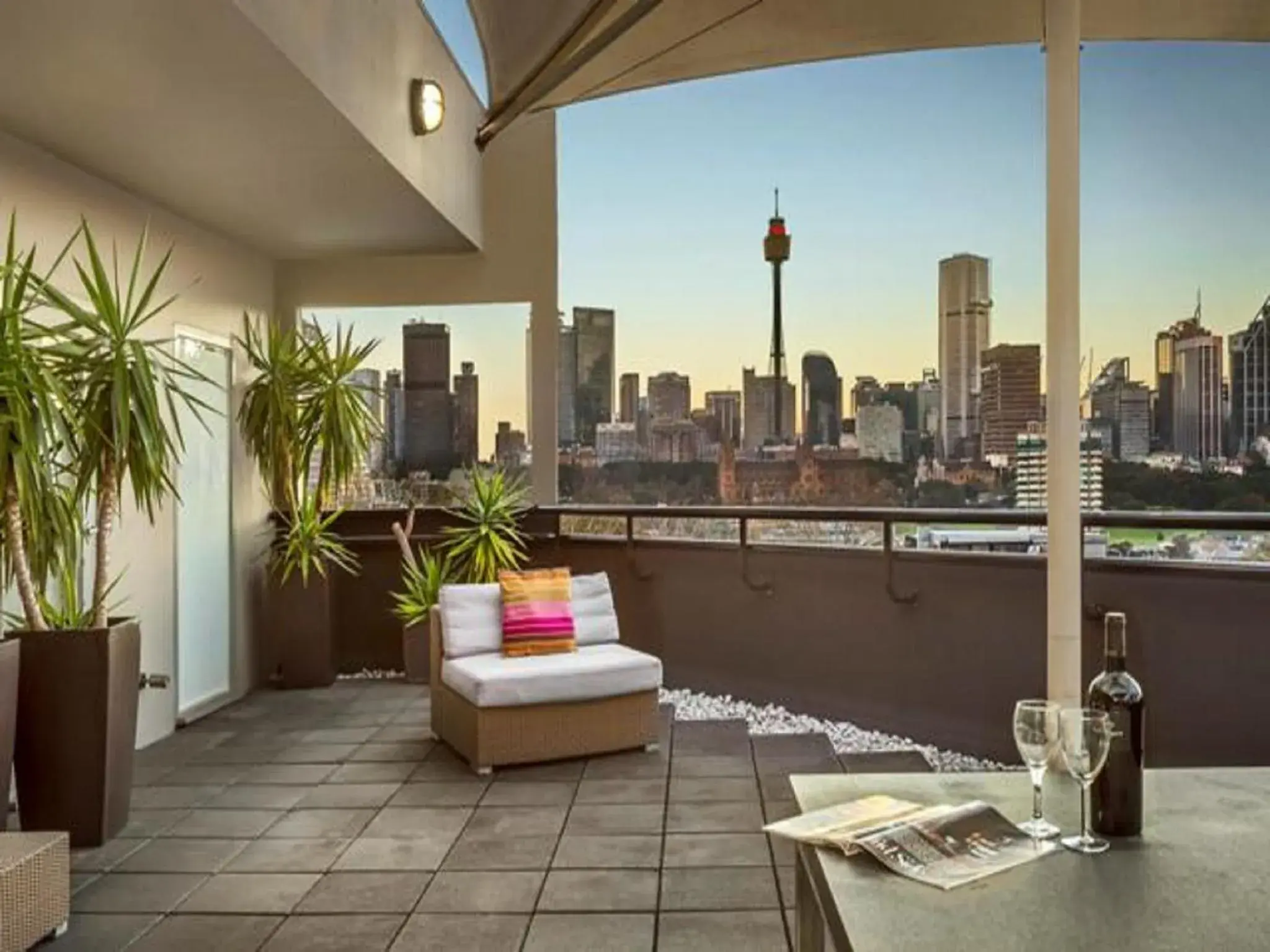 Balcony/Terrace in Sydney Potts Point Central Apartment Hotel