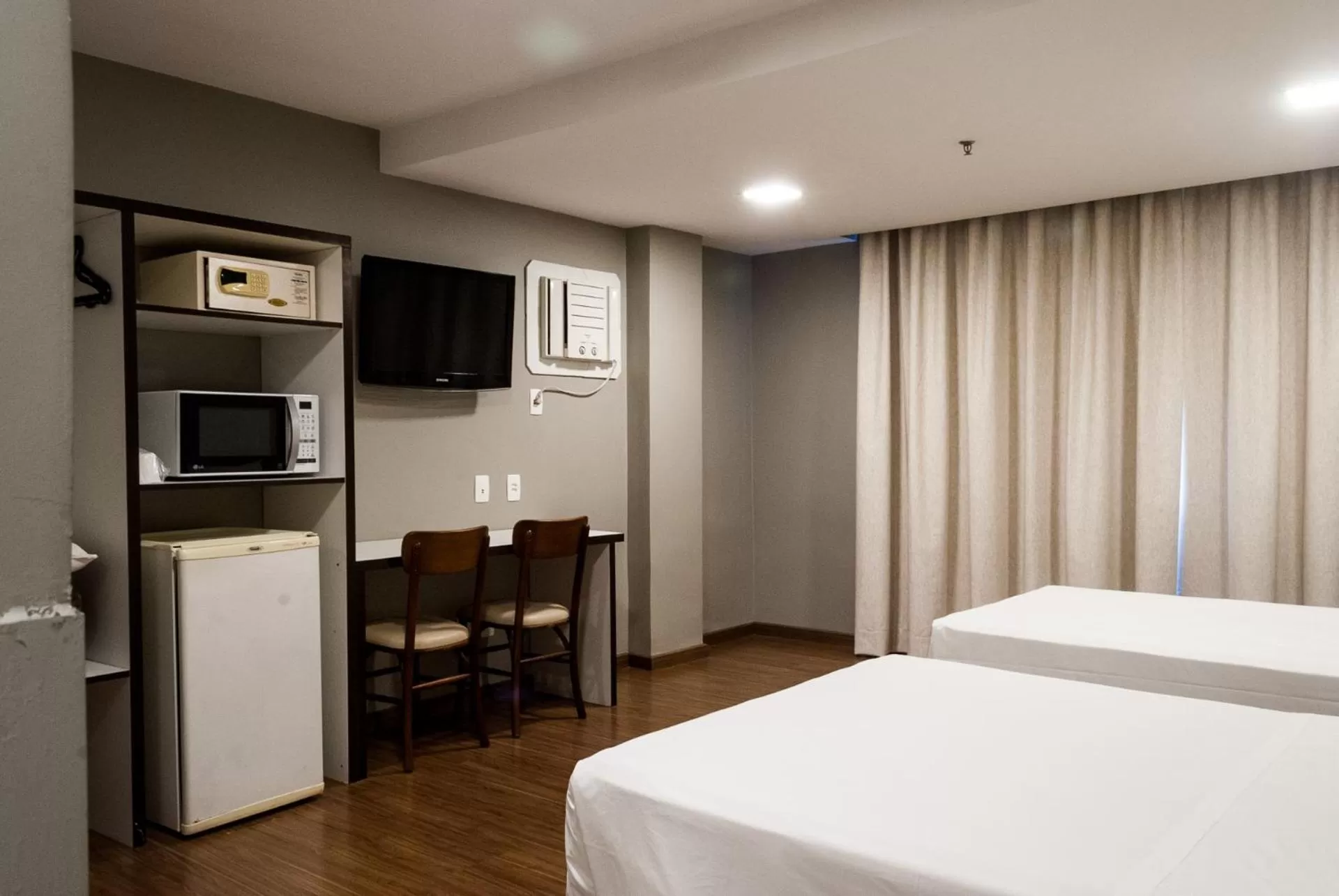 Bedroom, Bed in Master Express Cidade Baixa - Próximo ao Araujo Viana, UFRGS e Santa Casa