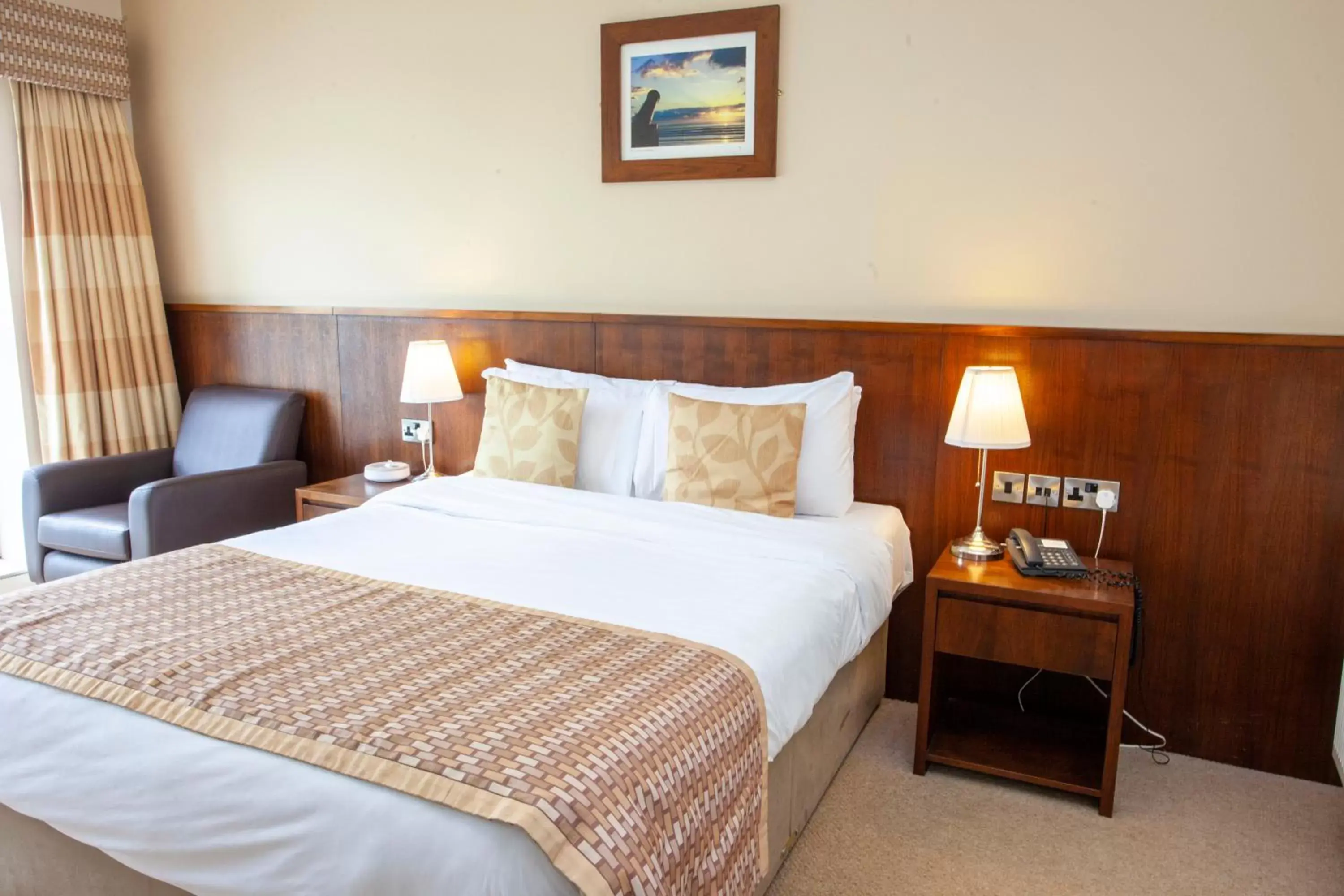 Strandhill Lodge and Suites