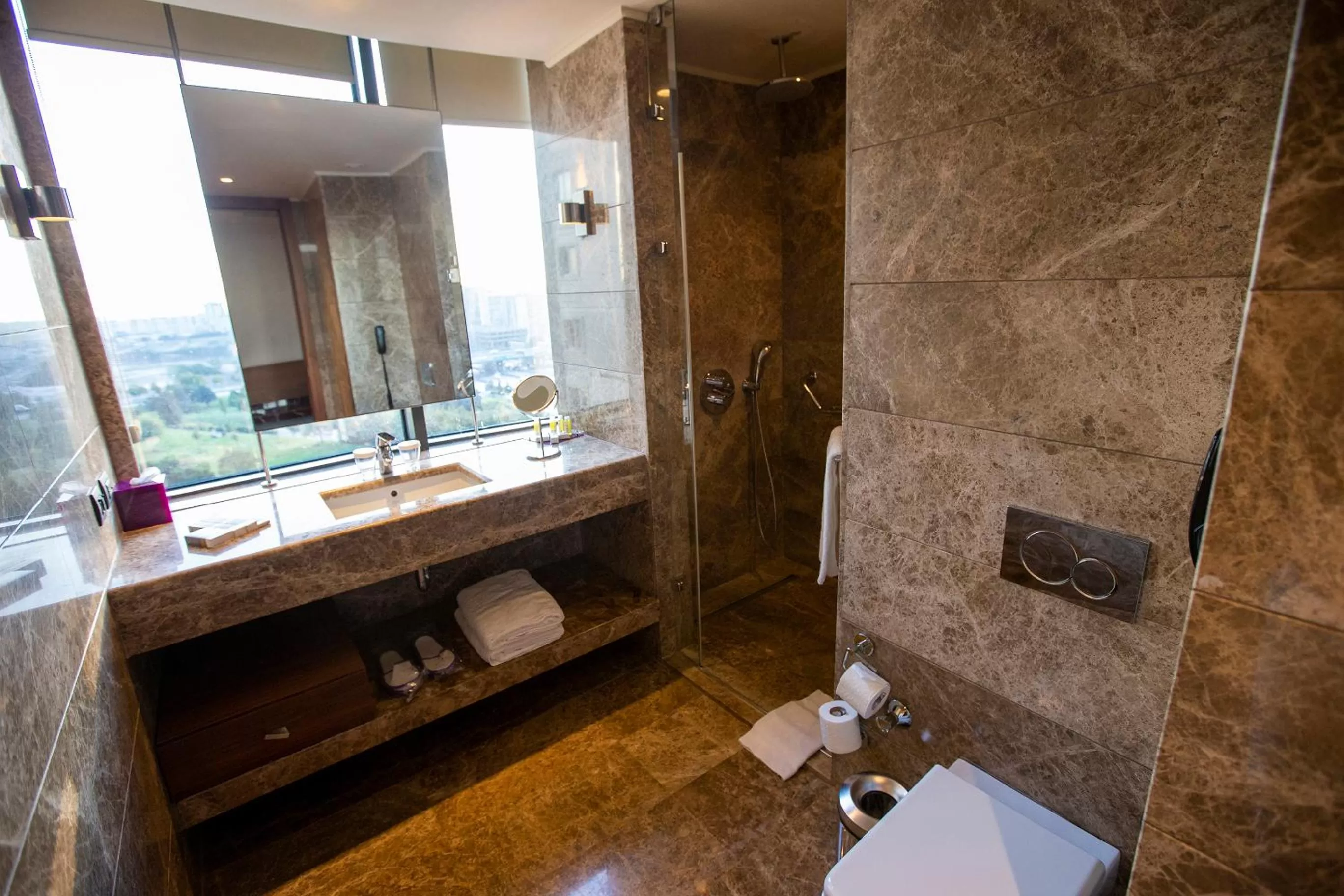 Shower in Uranus Istanbul Topkapi