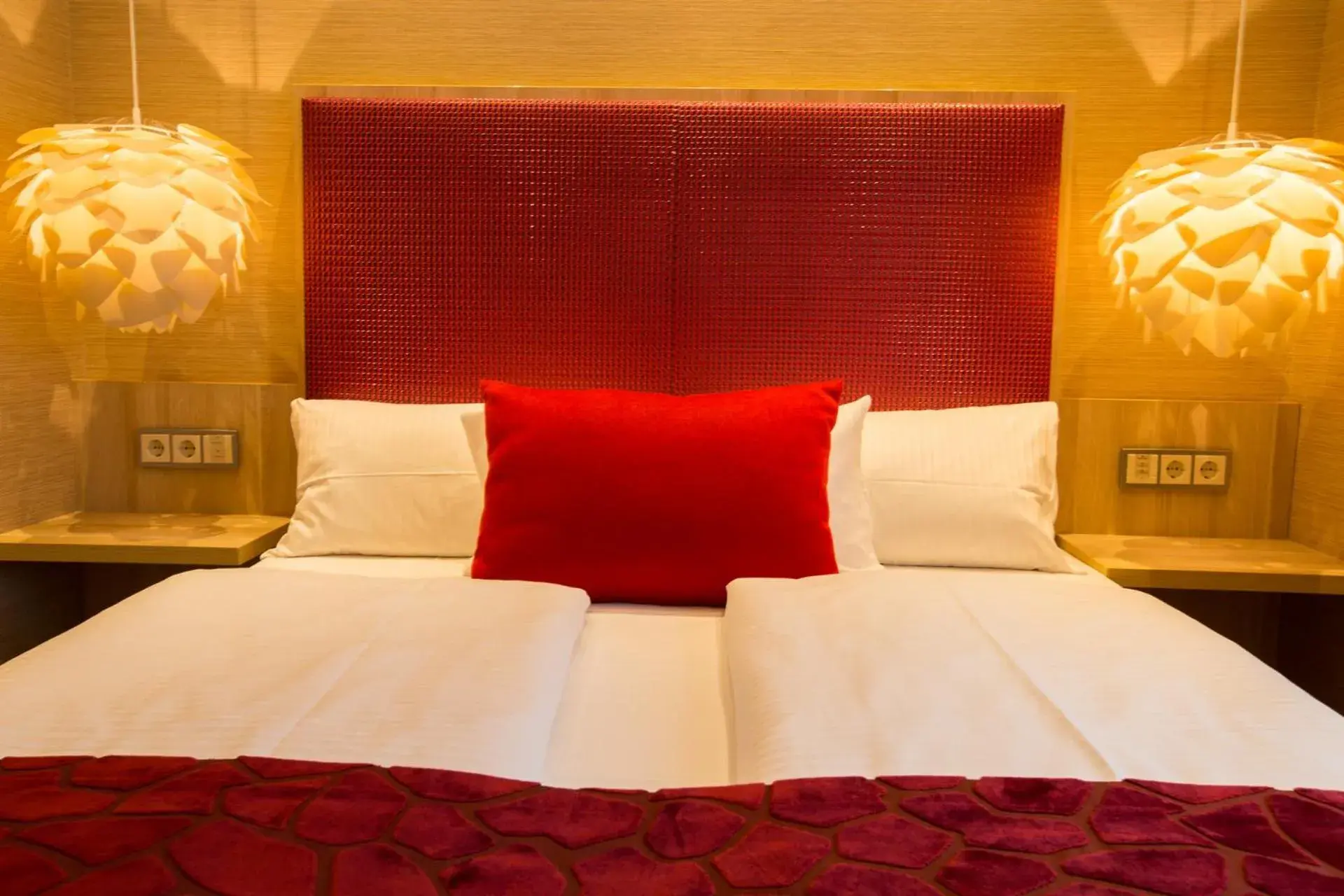 Bed in Hotel Hammer-Mainz Hauptbahnhof