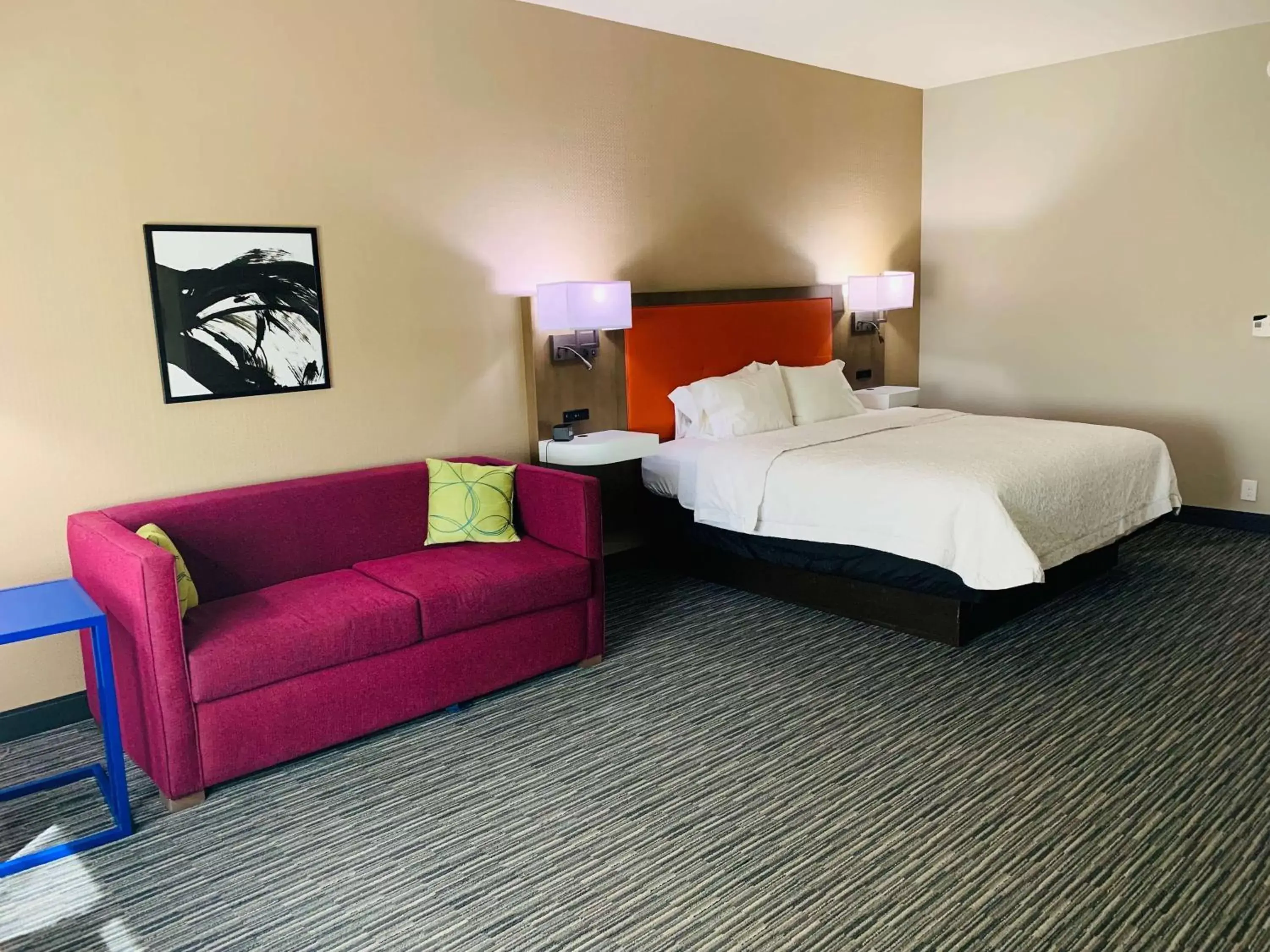 Living room, Bed in Hampton Inn Fort Stockton