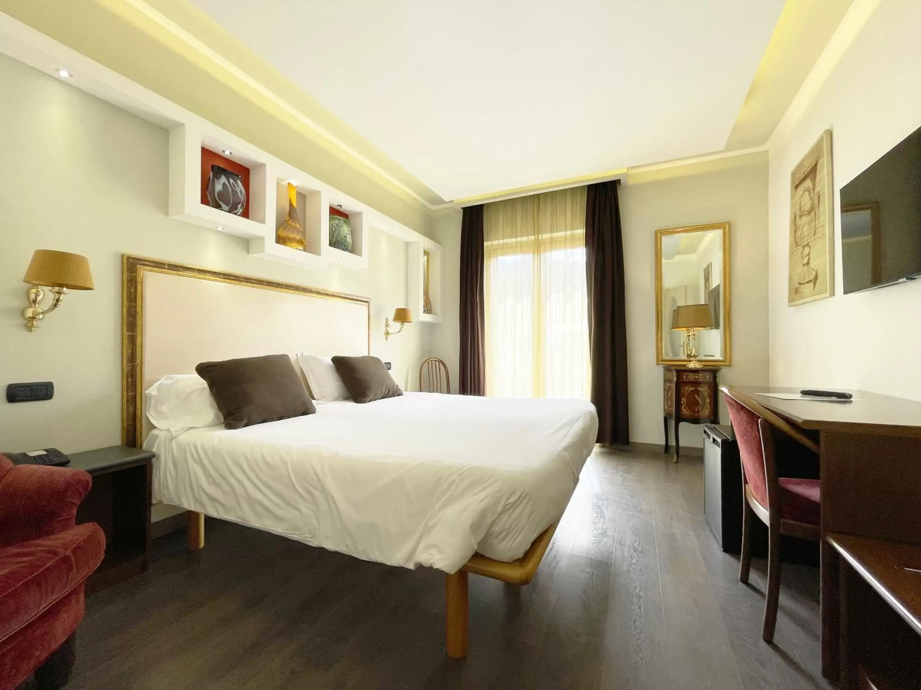 Bedroom, Bed in Central Wellness Hotel