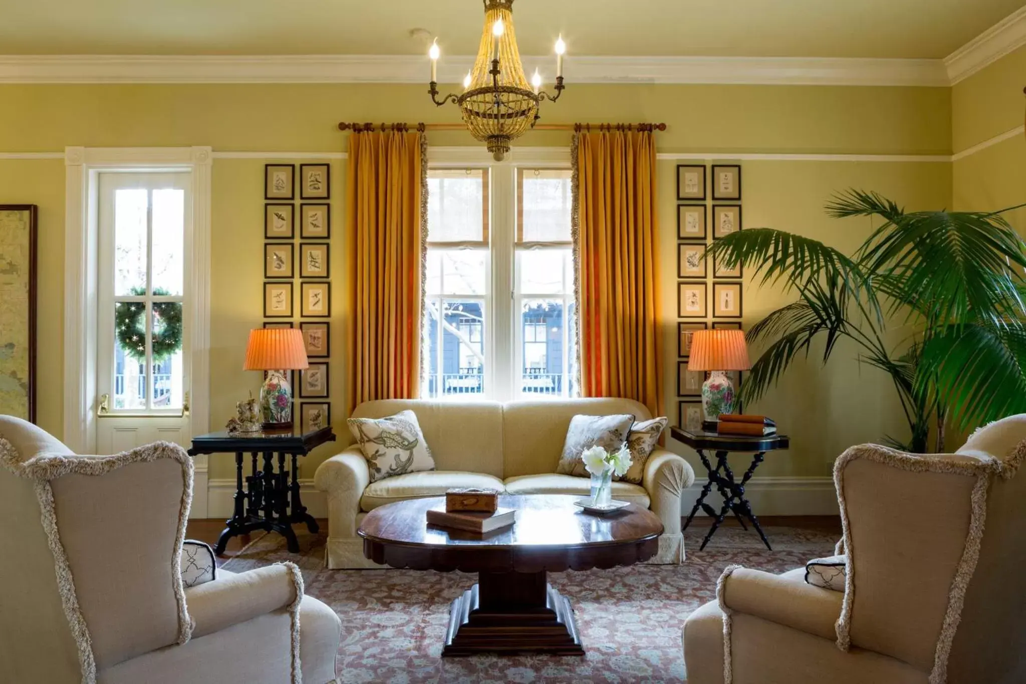 Property building in Tallman Hotel Property building in Tallman Hotel