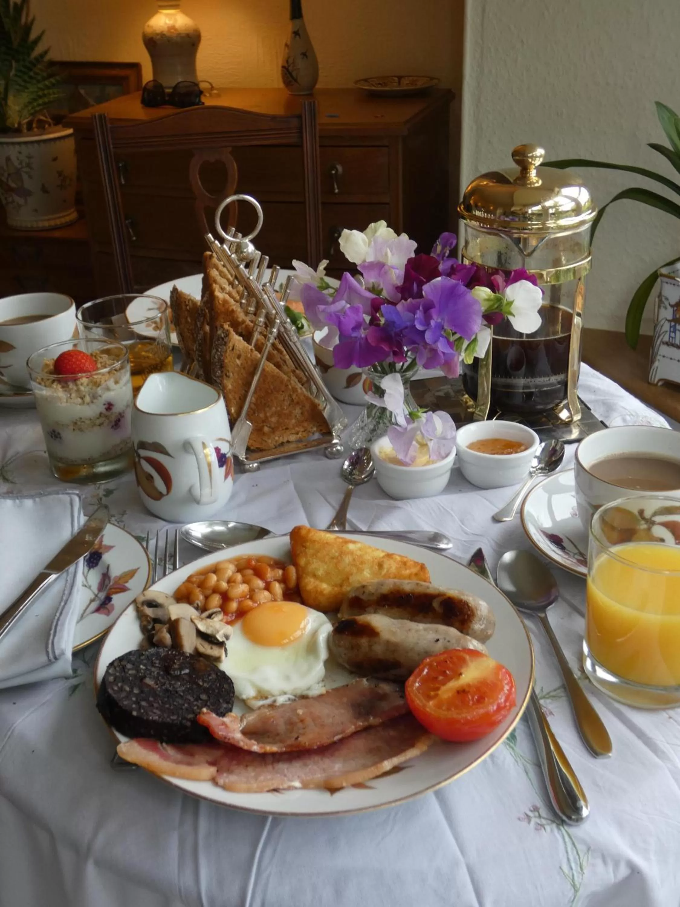 Dining area in Kentwood Guest House